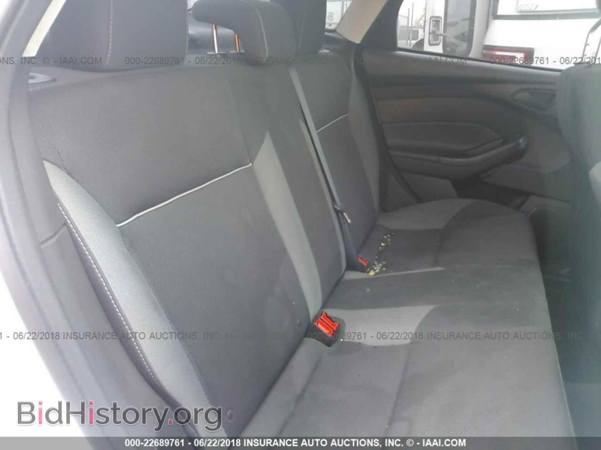 2012 Ford Focus - VIN: 1FAHP3F22CL108556 - Фото 8