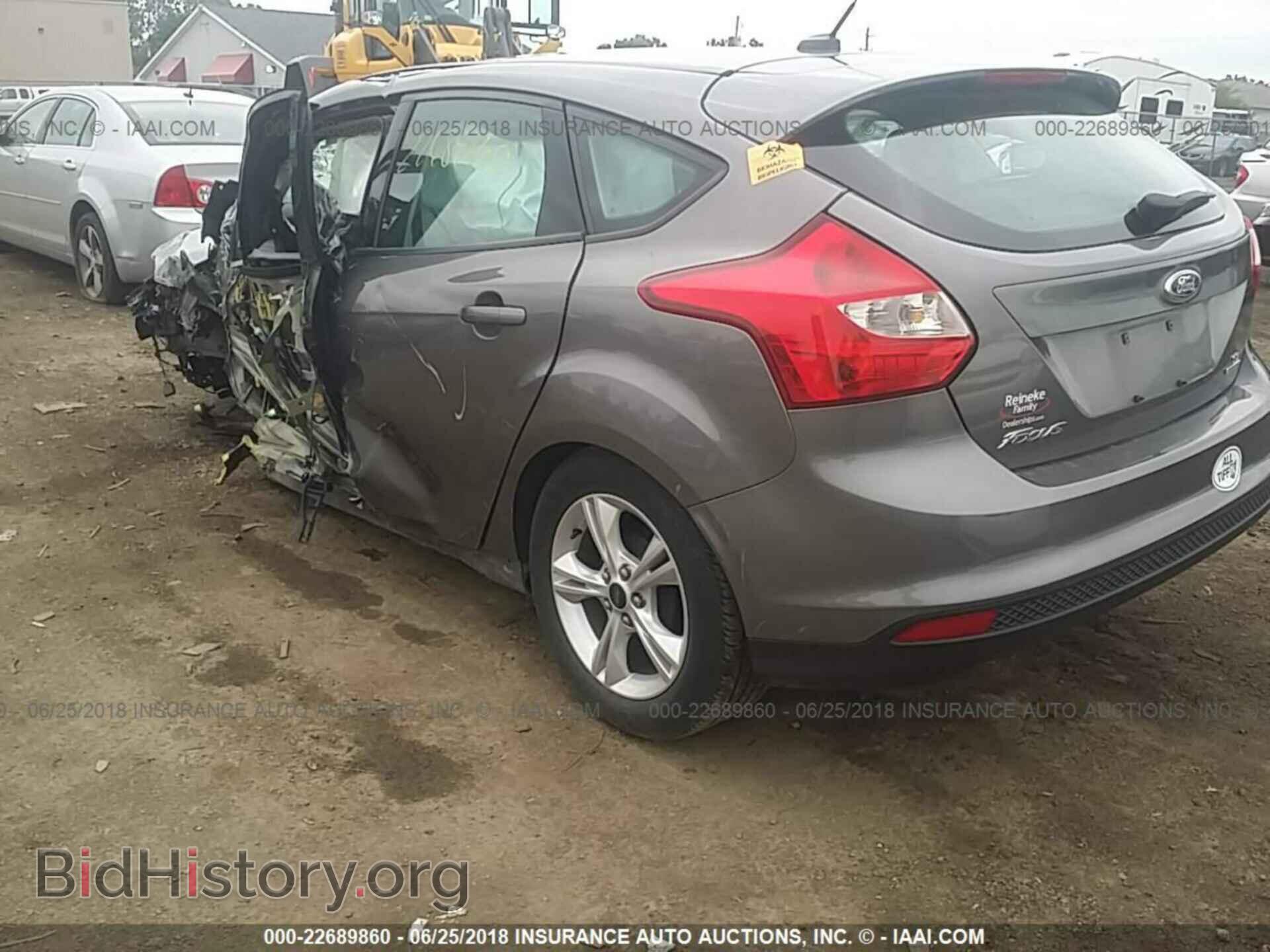 2014 Ford Focus - VIN: 1FADP3K25EL459551 - Фото 3