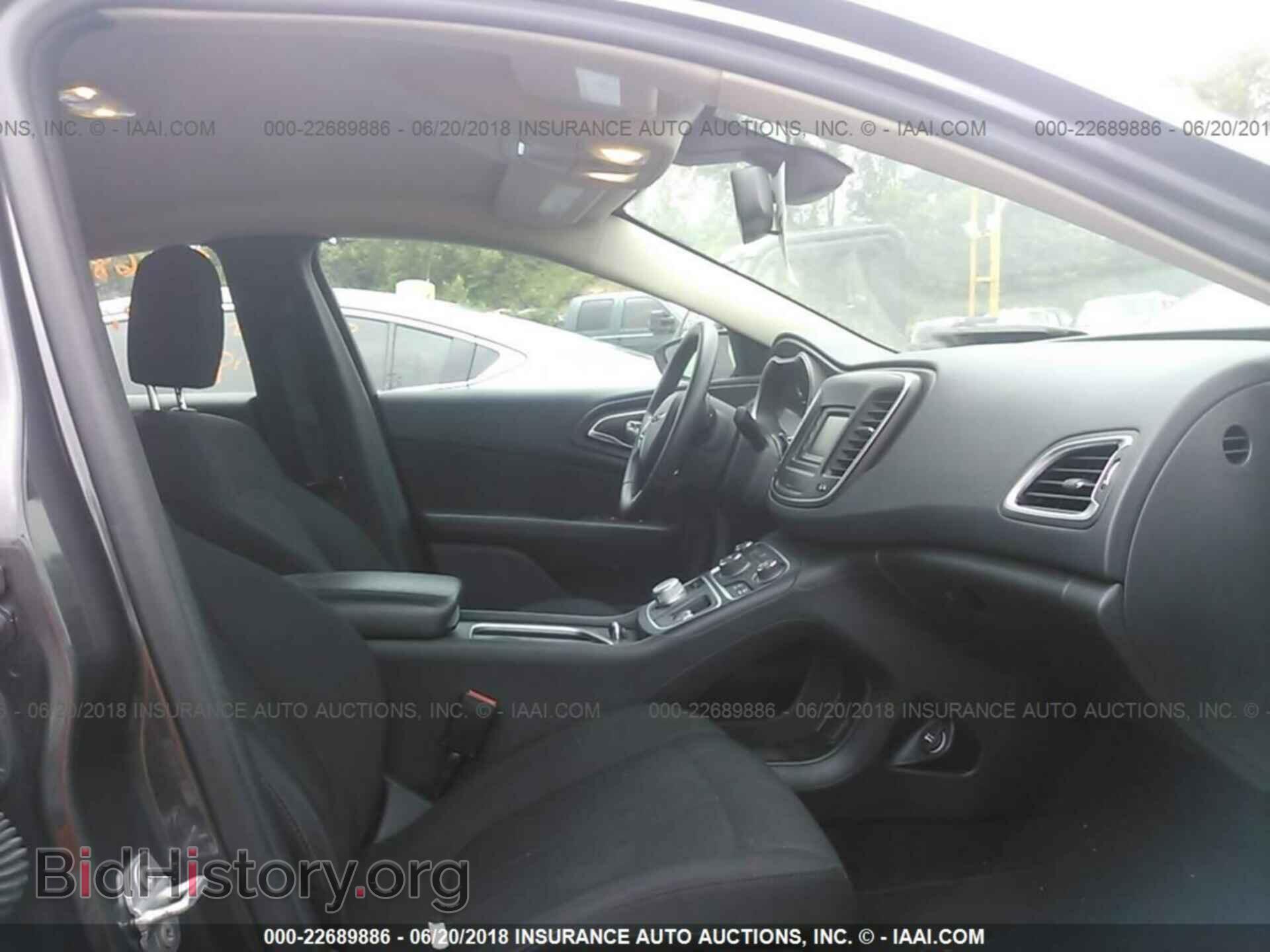 2015 Chrysler 200 - VIN: 1C3CCCAB8FN708843 - Фото 5