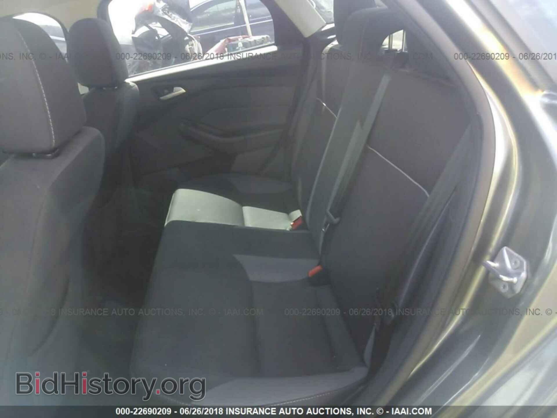 2014 Ford Focus - VIN: 1FADP3F27EL204071 - Фото 8