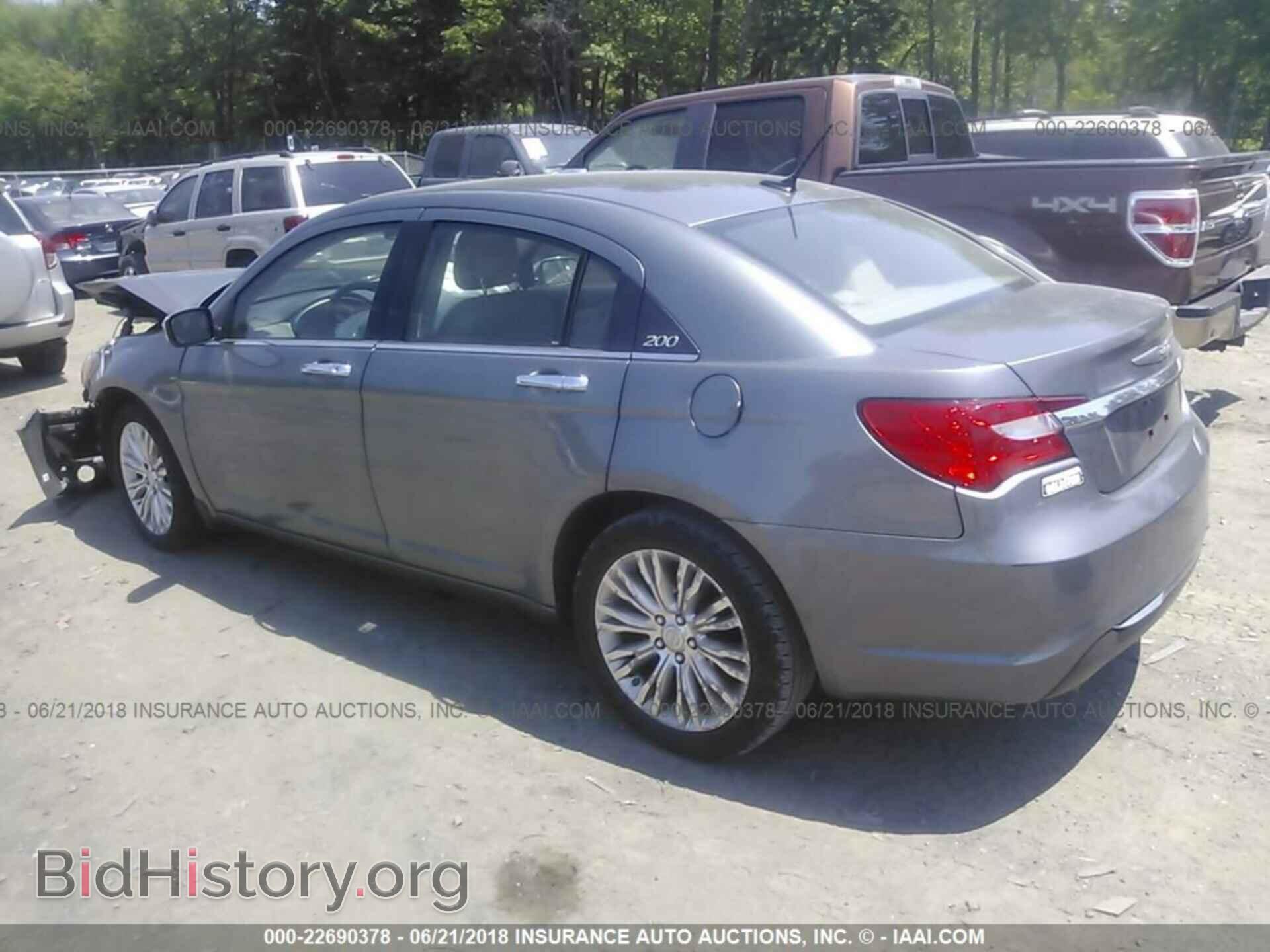 2012 Chrysler 200 - VIN: 1C3CCBCG2CN124128 - Фото 3