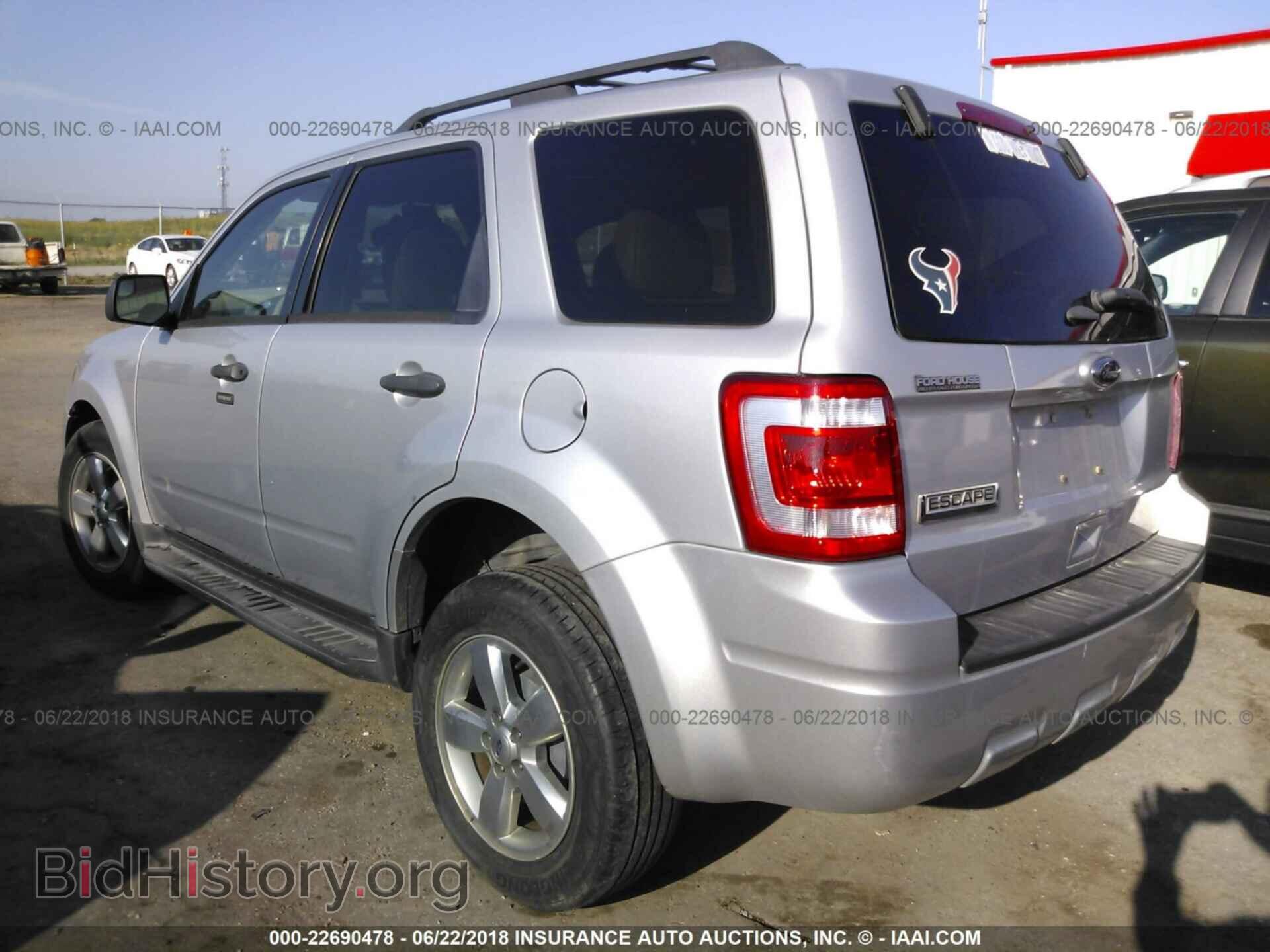 2011 Ford Escape - VIN: 1FMCU0D70BKB03043 - Фото 3