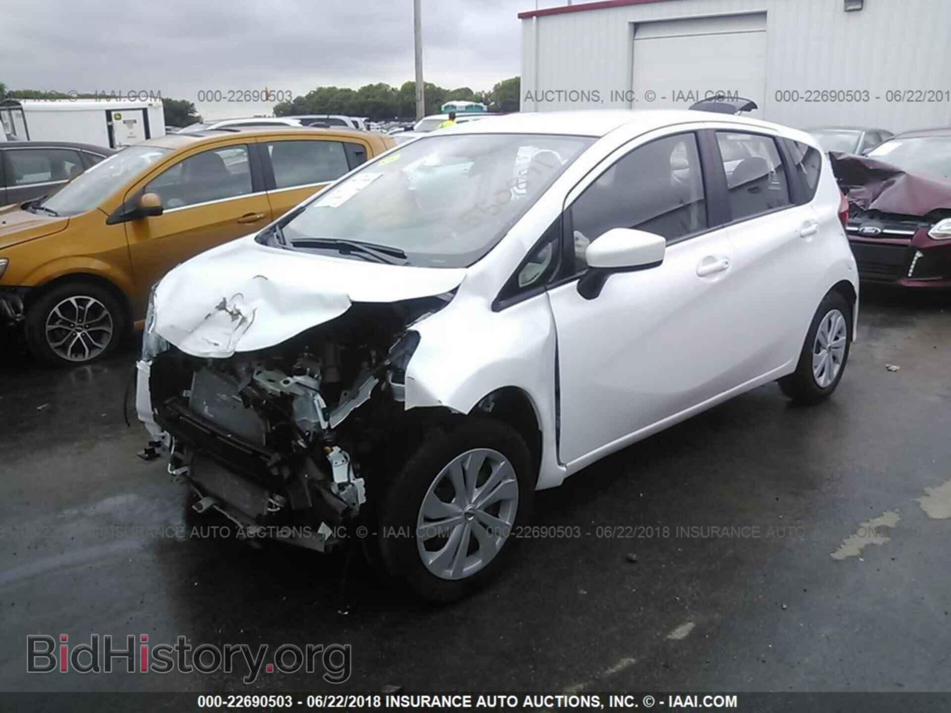 2017 Nissan Versa note - VIN: 3N1CE2CP3HL381671 - Photo 2