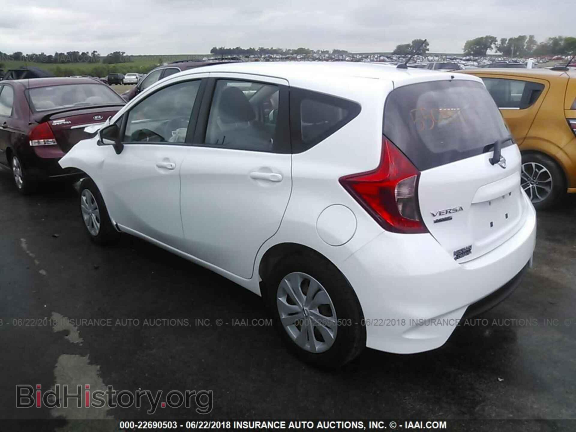 2017 Nissan Versa note - VIN: 3N1CE2CP3HL381671 - Photo 3