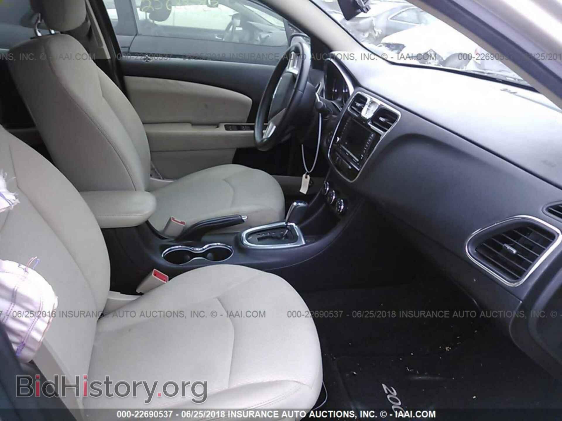 2013 Chrysler 200 - VIN: 1C3CCBBB6DN578762 - Photo 5