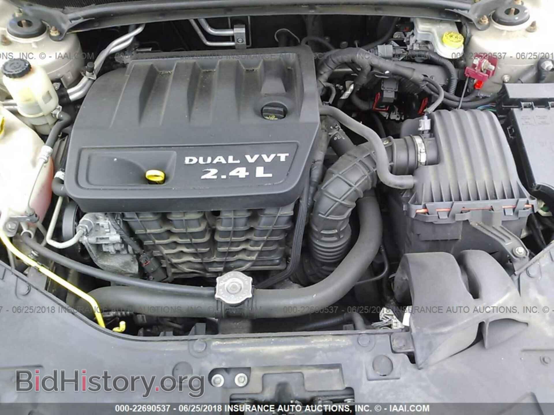 2013 Chrysler 200 - VIN: 1C3CCBBB6DN578762 - Photo 10