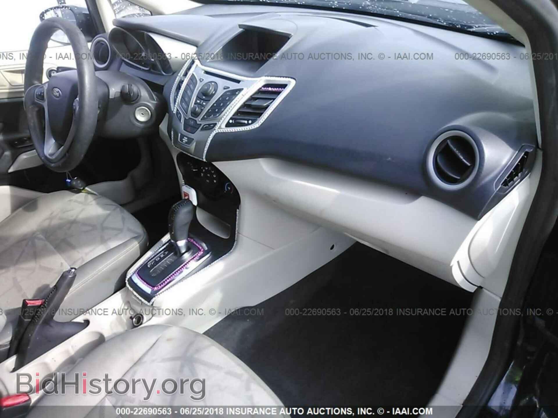 2011 Ford Fiesta - VIN: 3FADP4EJ5BM174352 - Фото 5