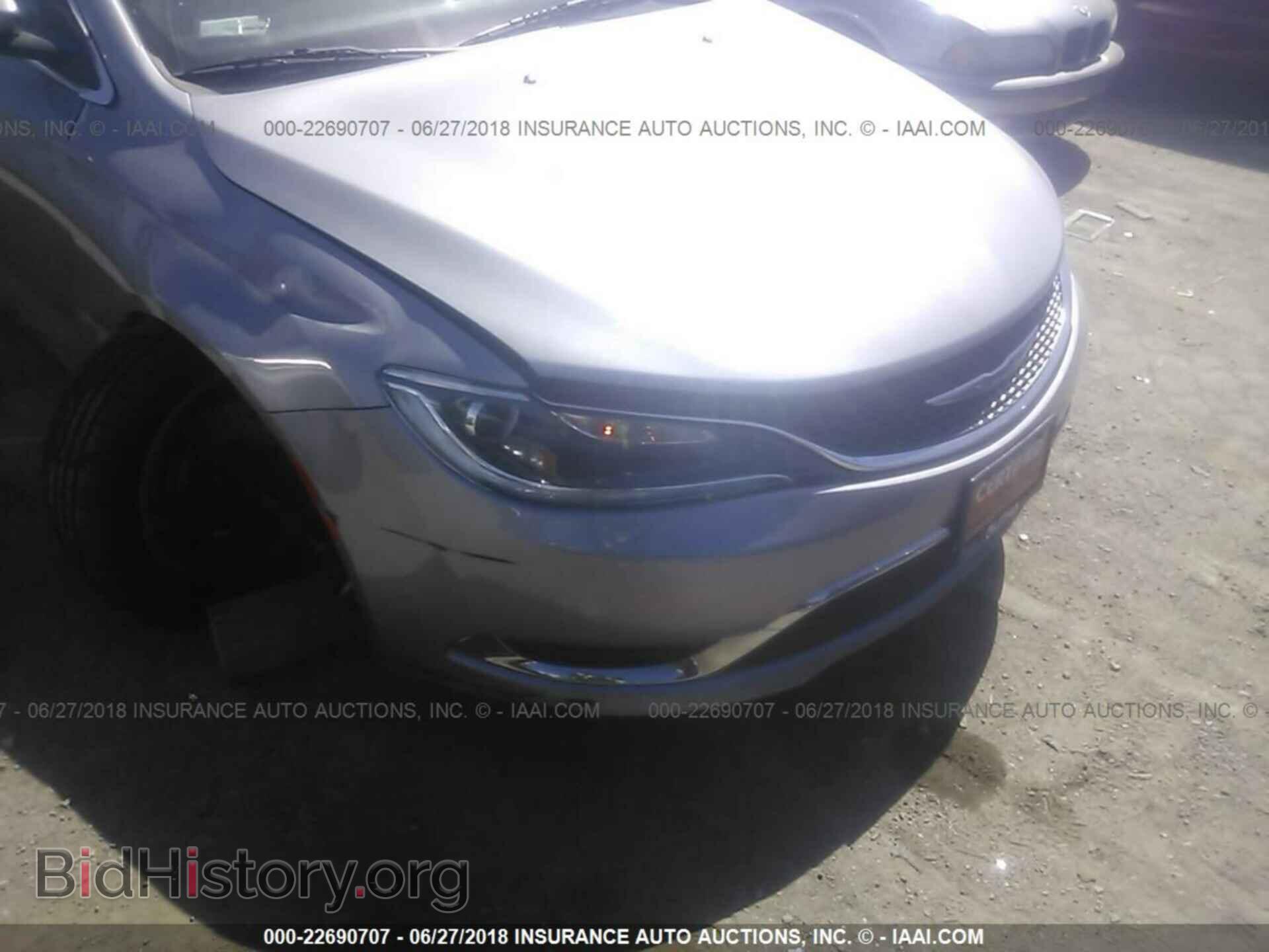 2016 Chrysler 200 - VIN: 1C3CCCAB5GN171141 - Photo 6