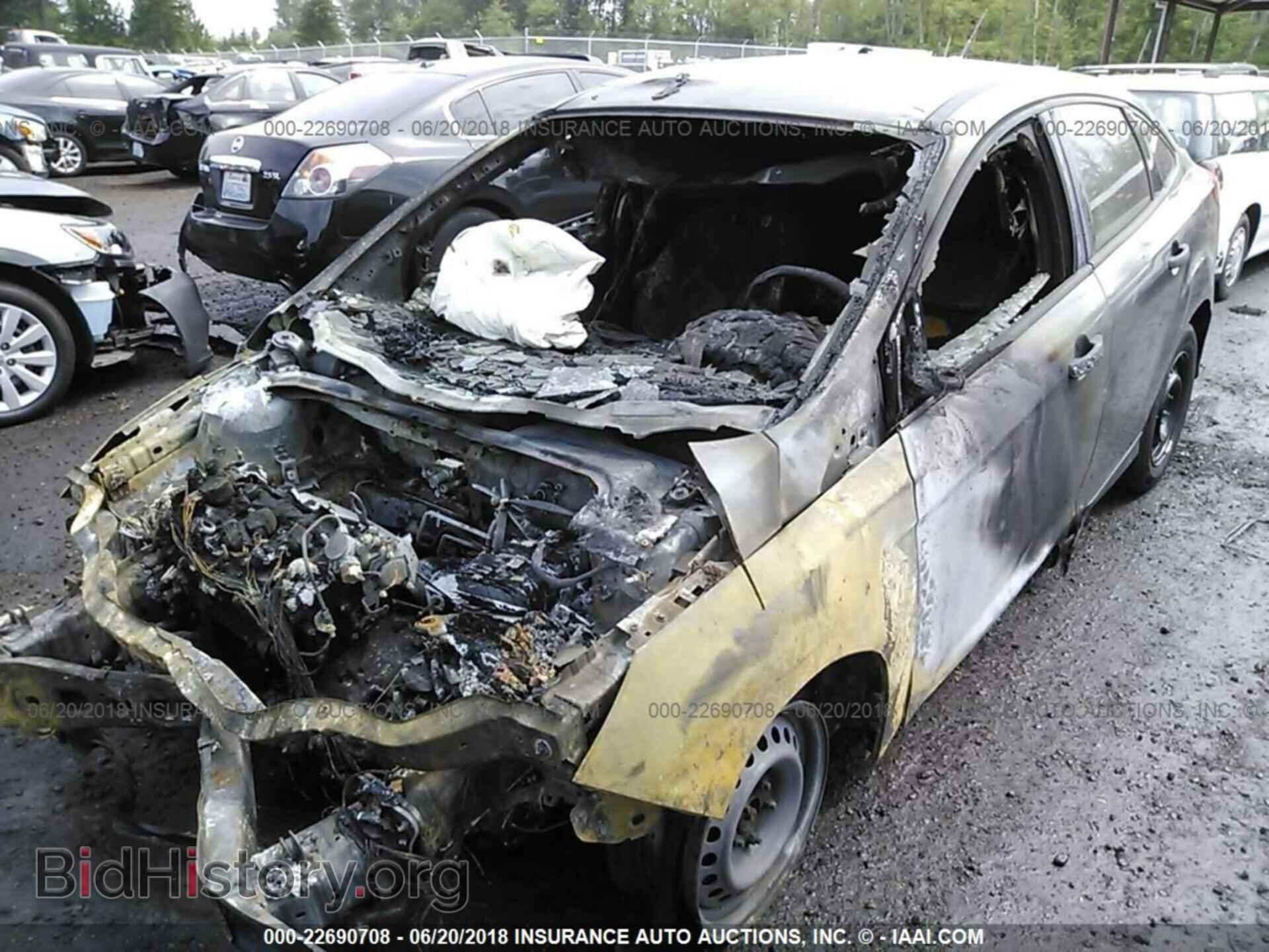 2012 Ford Focus - VIN: 1FAHP3E29CL284893 - Фото 2