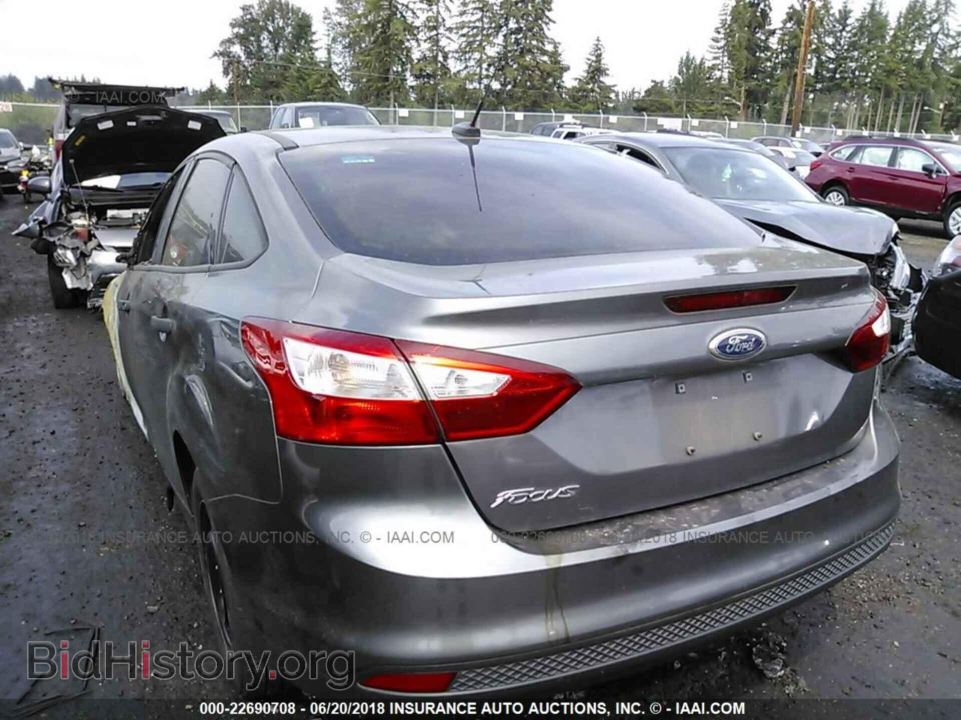 2012 Ford Focus - VIN: 1FAHP3E29CL284893 - Фото 3