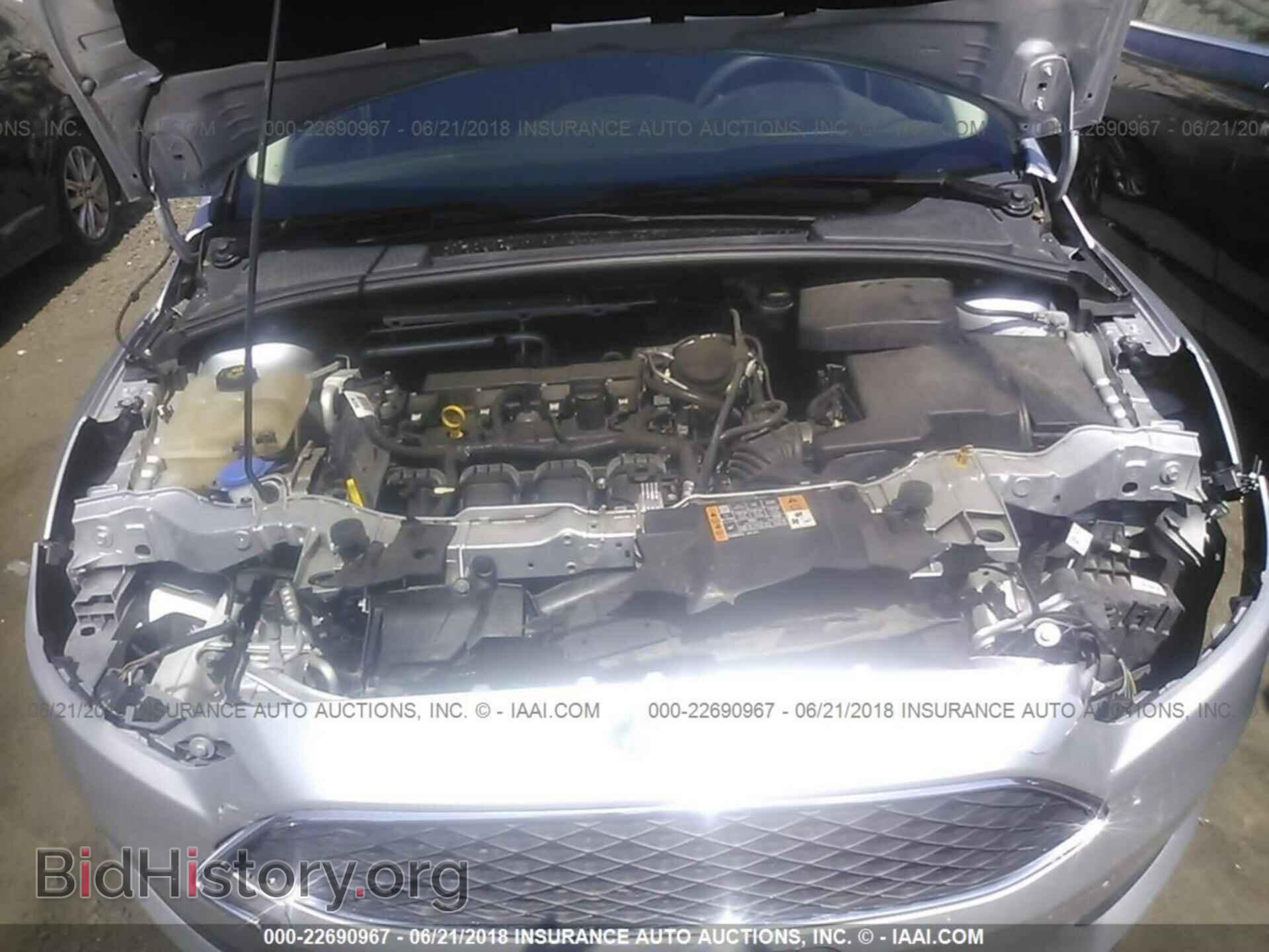 2016 Ford Focus - VIN: 1FADP3F29GL284900 - Photo 10