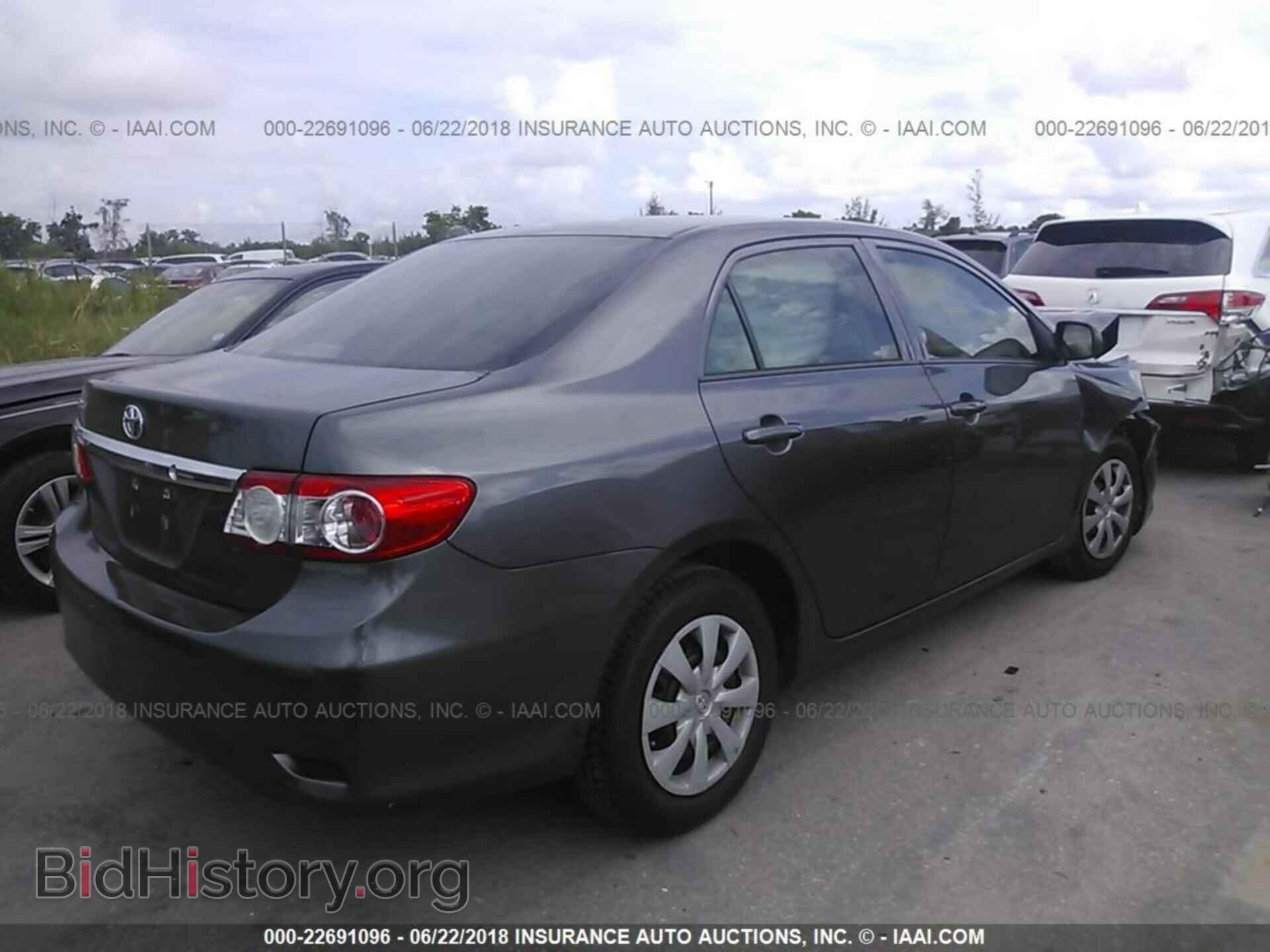 2013 Toyota Corolla - VIN: 5YFBU4EEXDP141825 - Фото 4