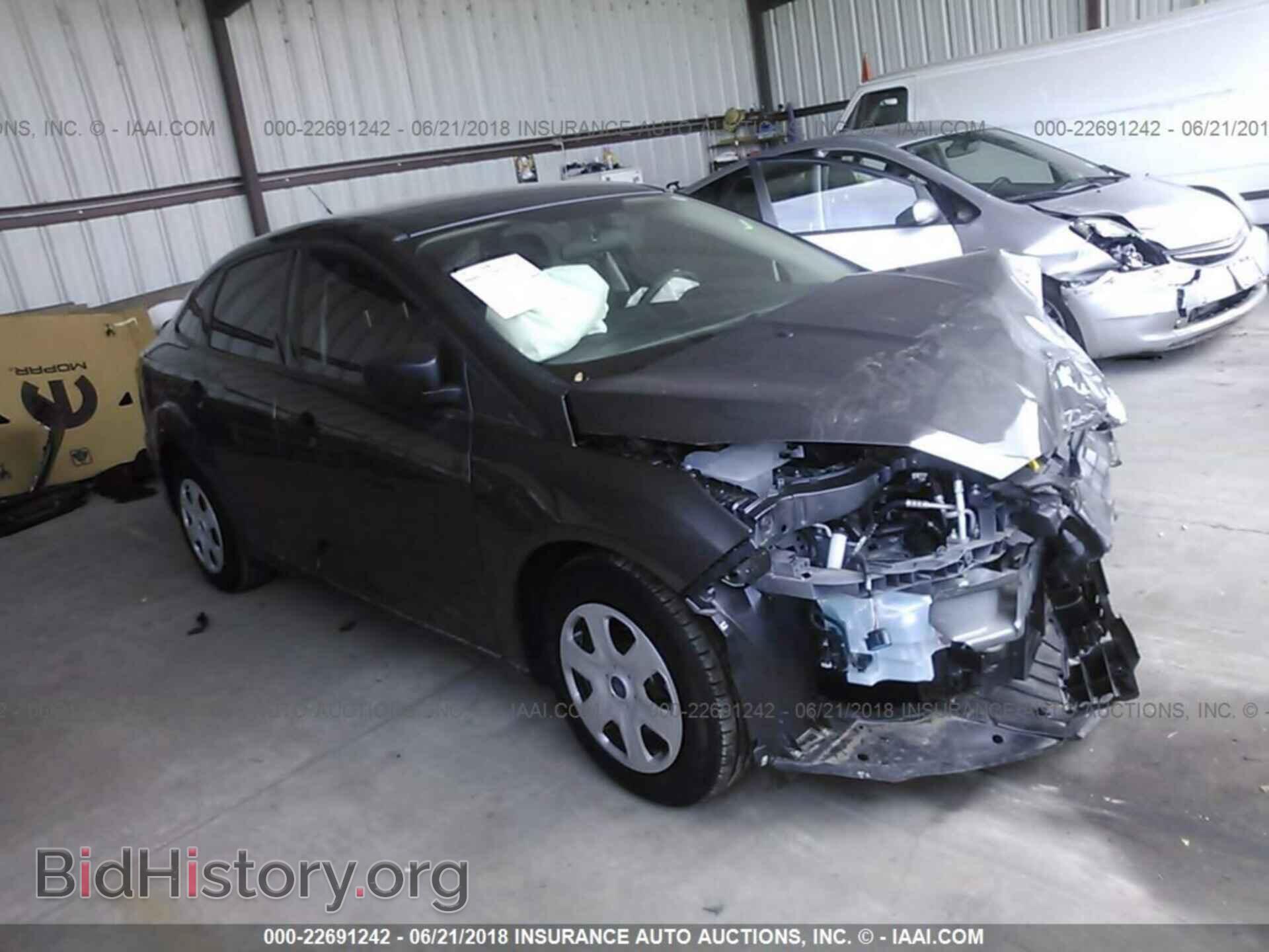 Фотография 1FADP3E28JL210652 - Ford Focus 2018