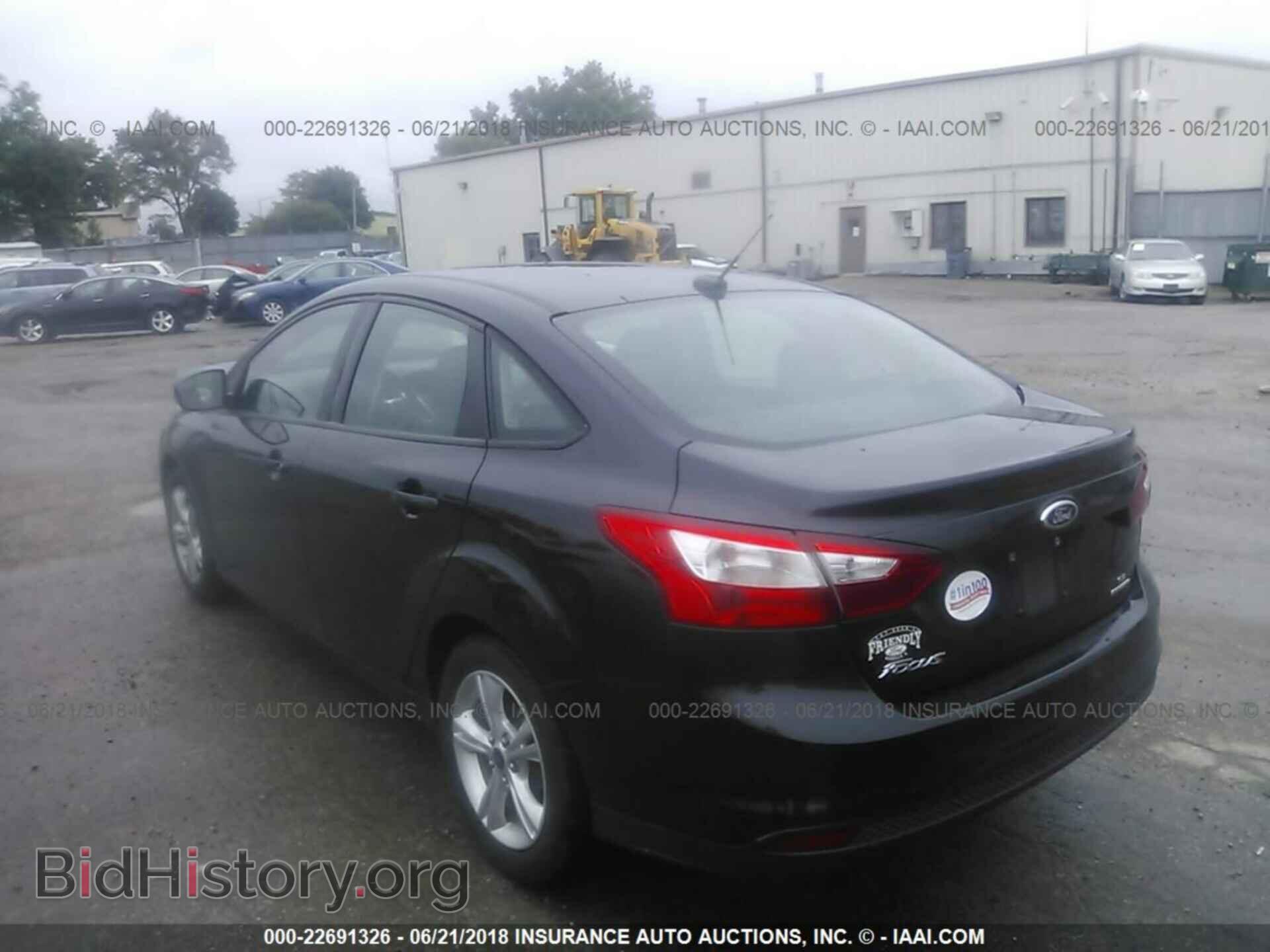 2013 Ford Focus - VIN: 1FADP3F29DL218276 - Photo 3