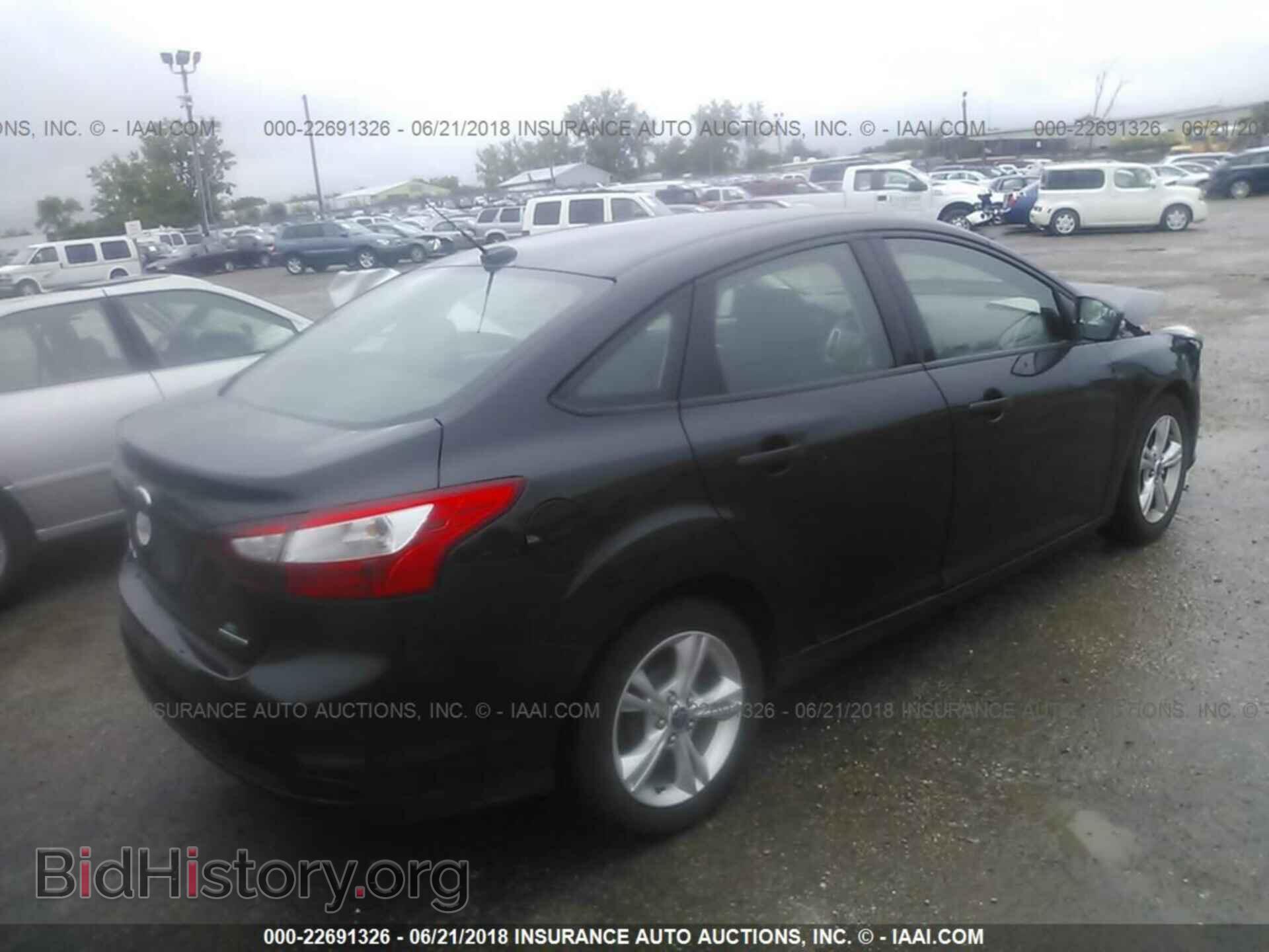 2013 Ford Focus - VIN: 1FADP3F29DL218276 - Photo 4
