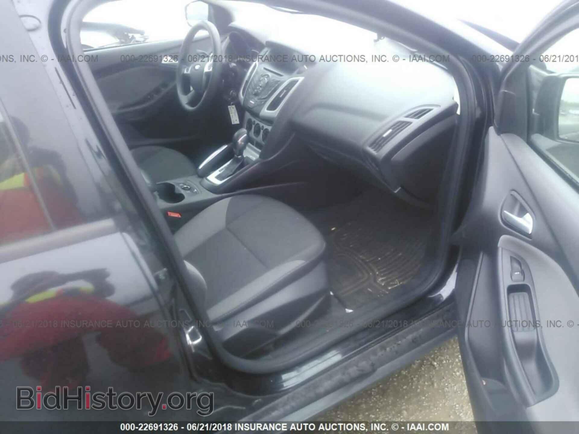 2013 Ford Focus - VIN: 1FADP3F29DL218276 - Photo 5