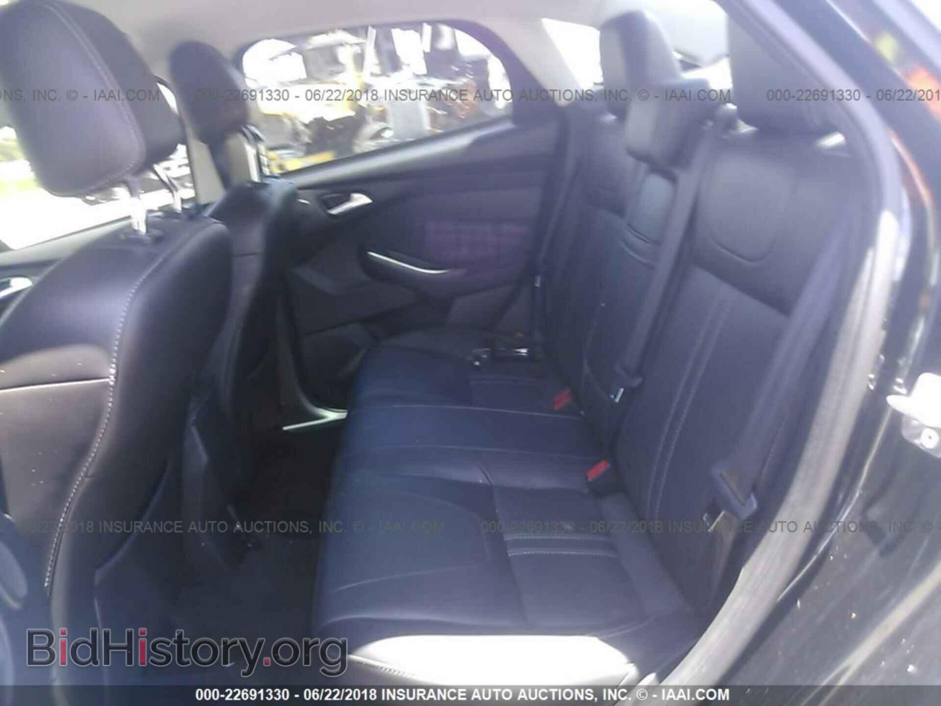 2012 Ford Focus - VIN: 1FAHP3J28CL270876 - Photo 8