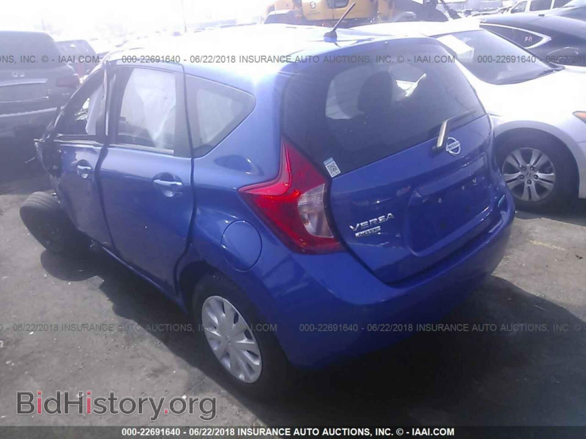 2016 Nissan Versa note - VIN: 3N1CE2CP1GL363734 - Photo 3