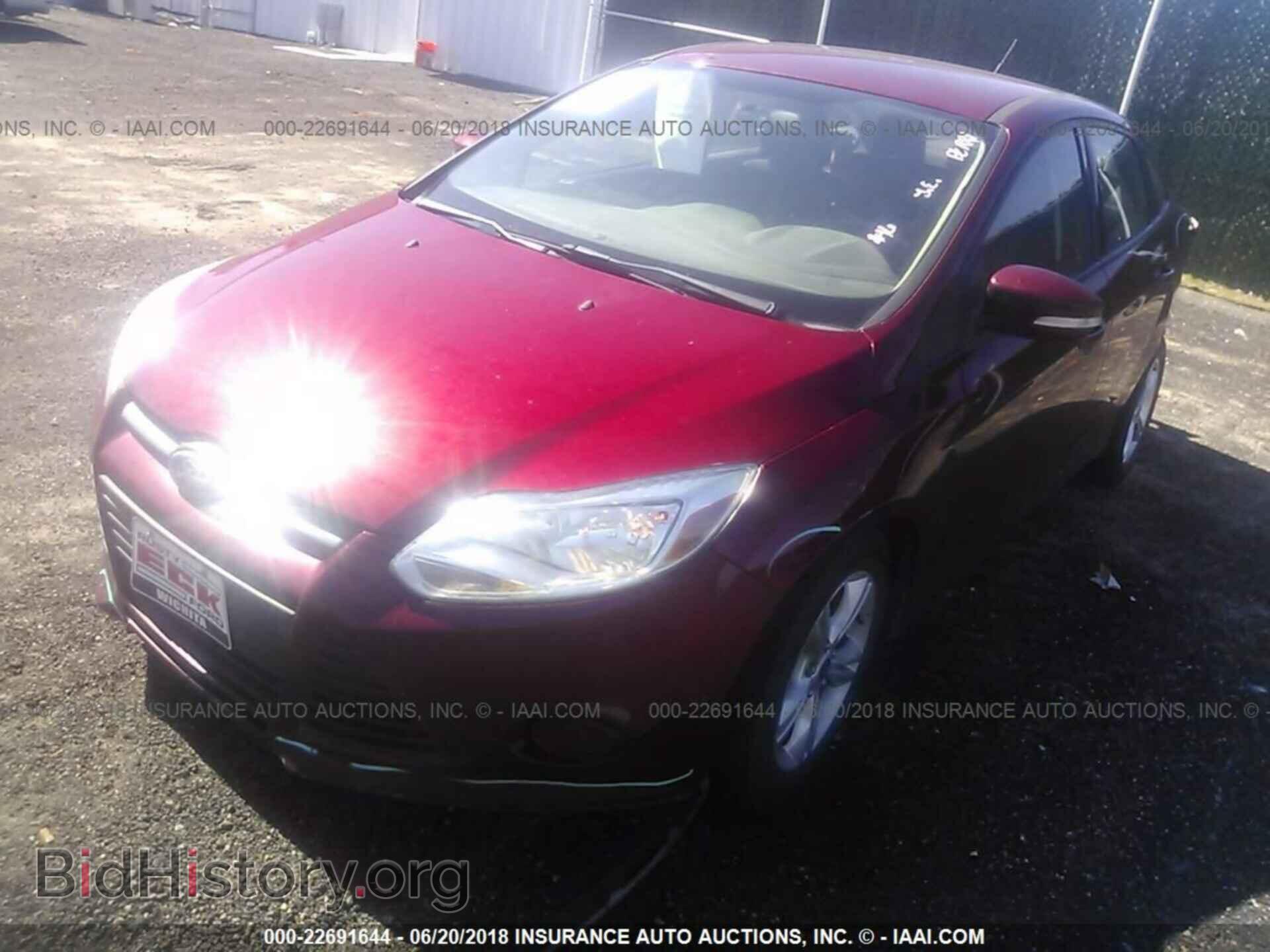 2014 Ford Focus - VIN: 1FADP3F2XEL373355 - Photo 2