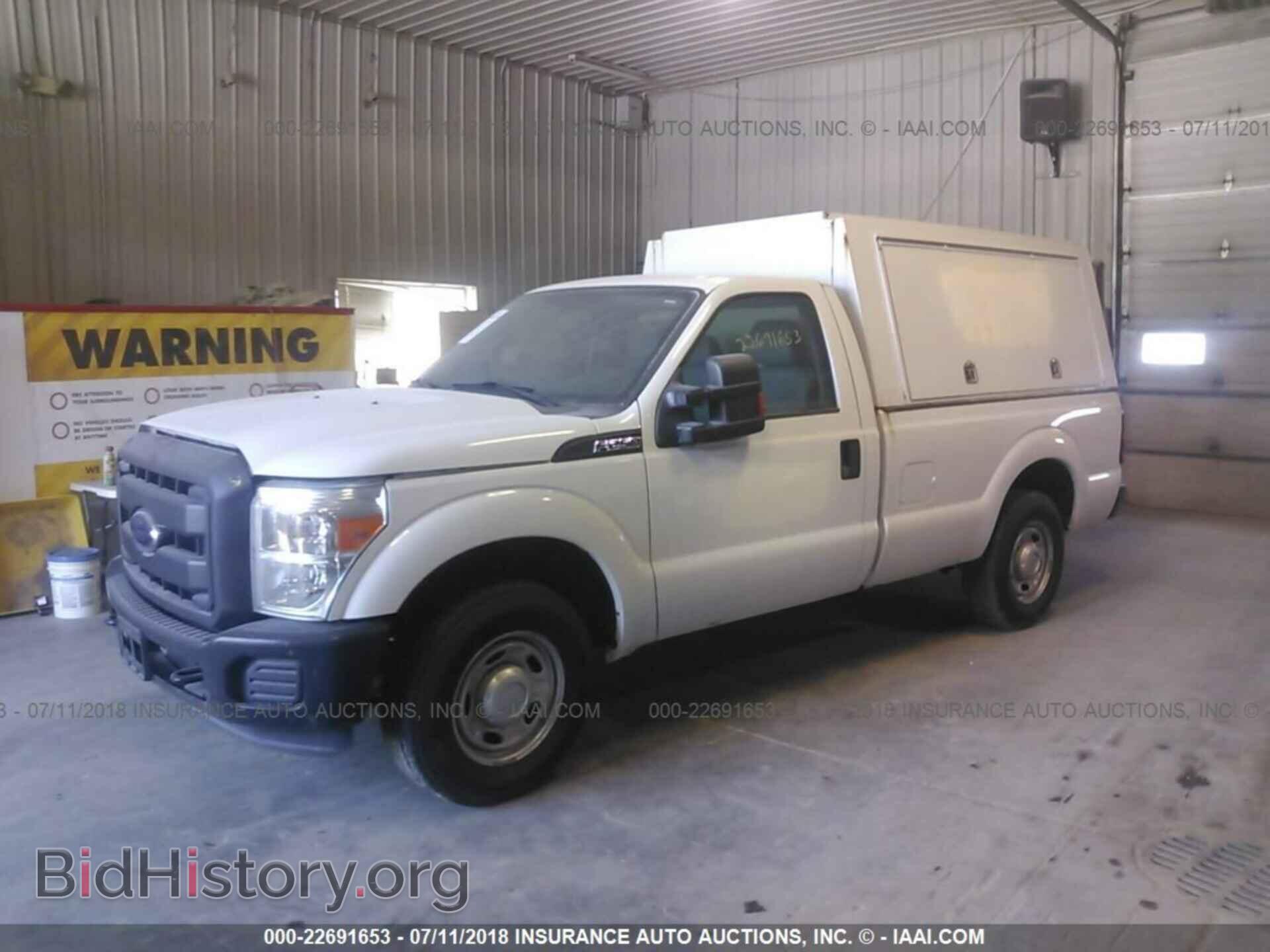 2012 Ford F250 - VIN: 1FTBF2A67CEB77237 - Фото 2