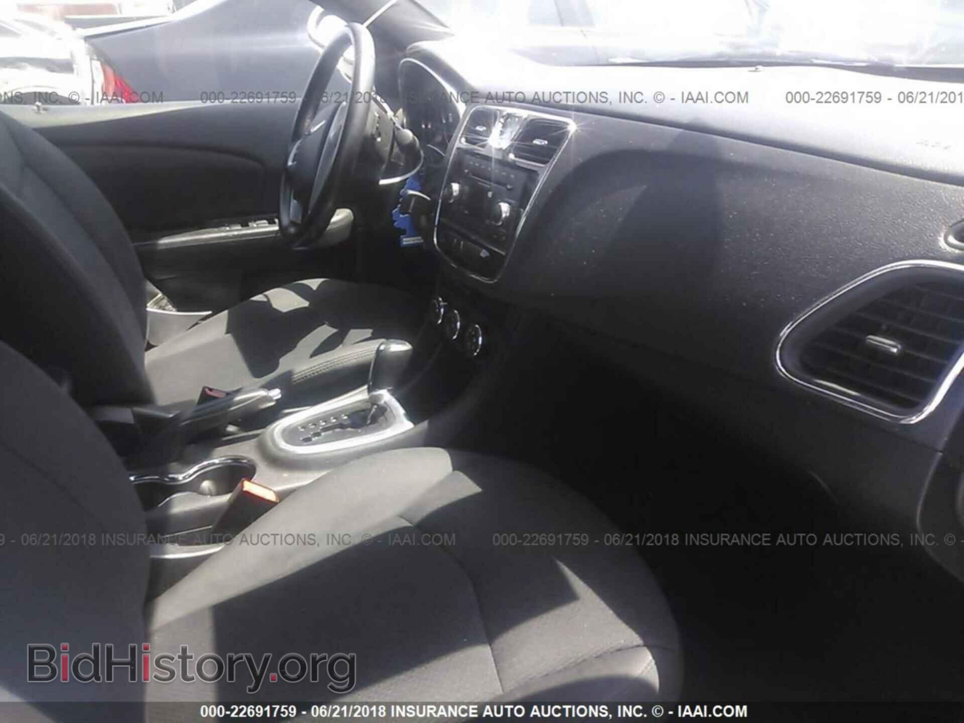 2013 Chrysler 200 - VIN: 1C3CCBBB1DN656428 - Photo 5