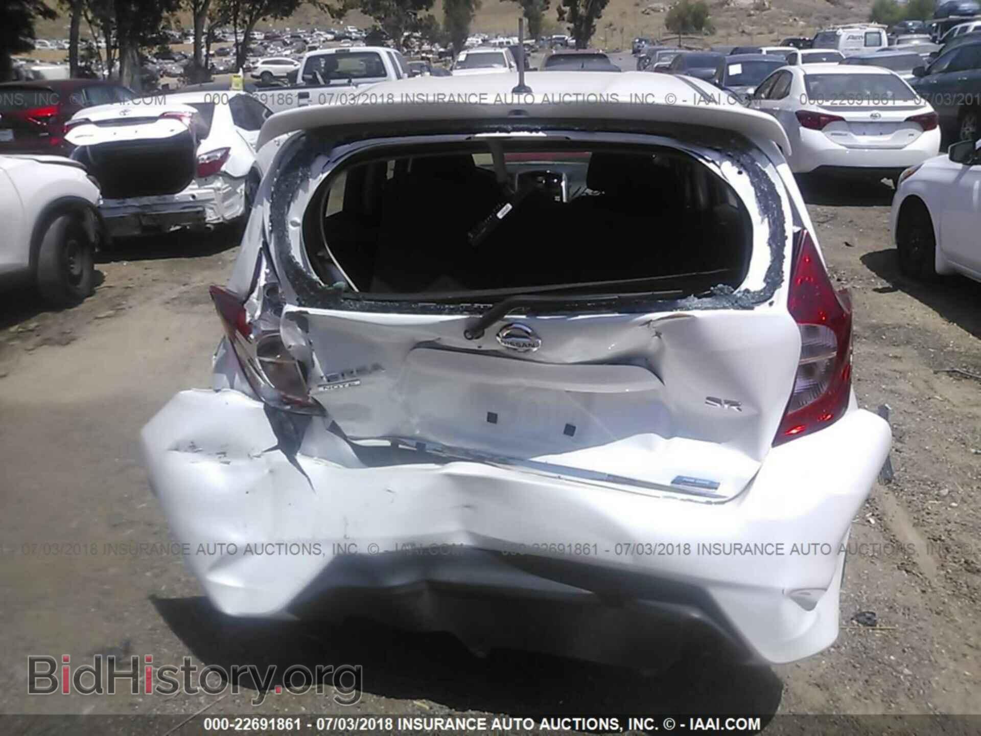 2016 Nissan Versa note - VIN: 3N1CE2CP7GL364838 - Фото 6