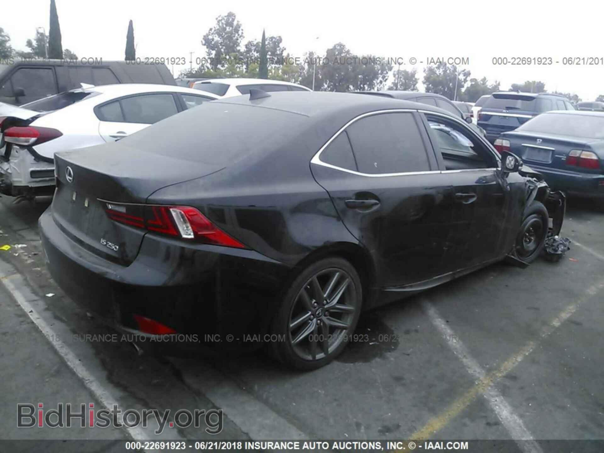 2014 Lexus Is - VIN: JTHBF1D22E5018792 - Photo 4