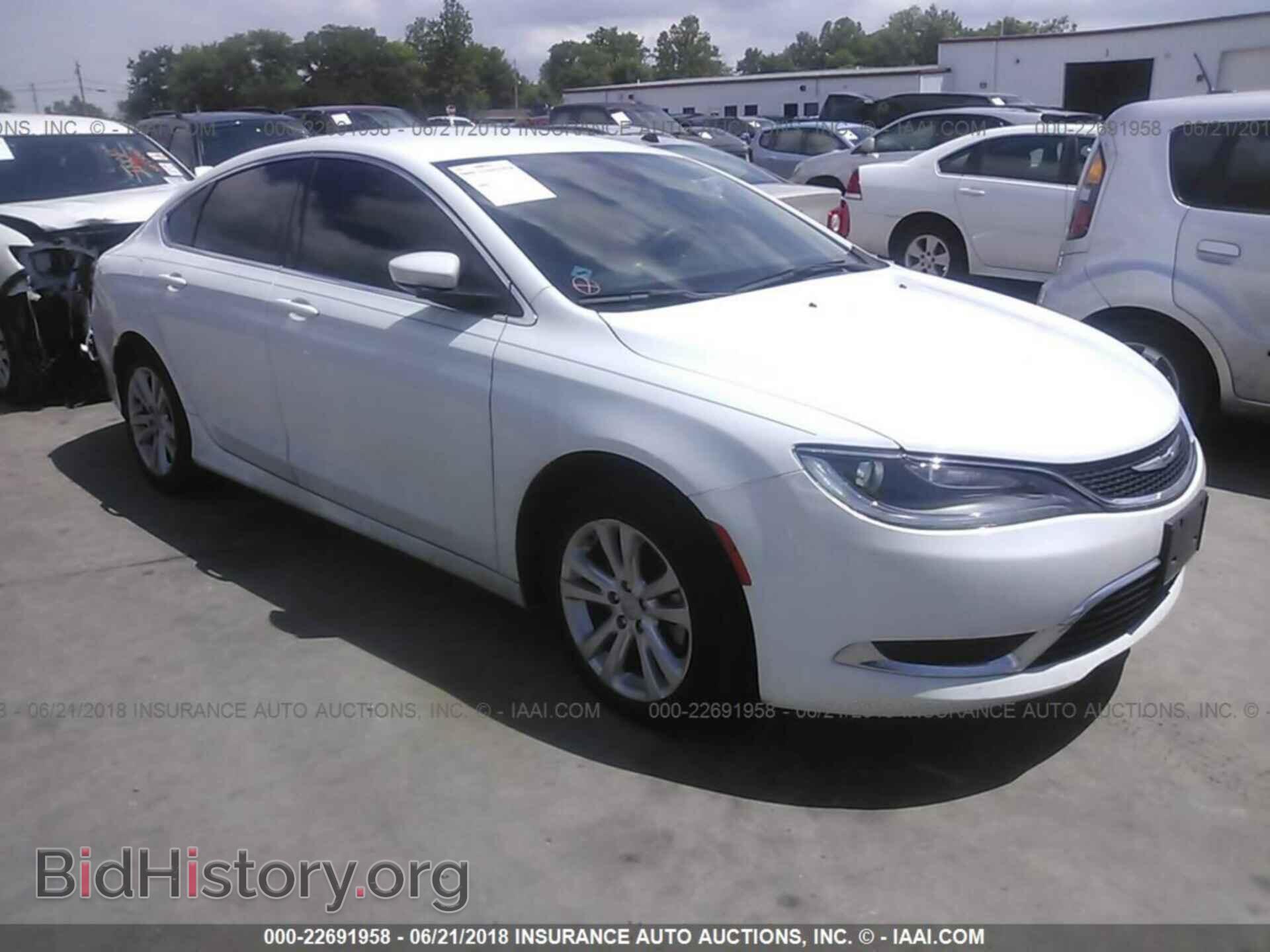 Photo 1C3CCCAB1GN160833 - Chrysler 200 2016