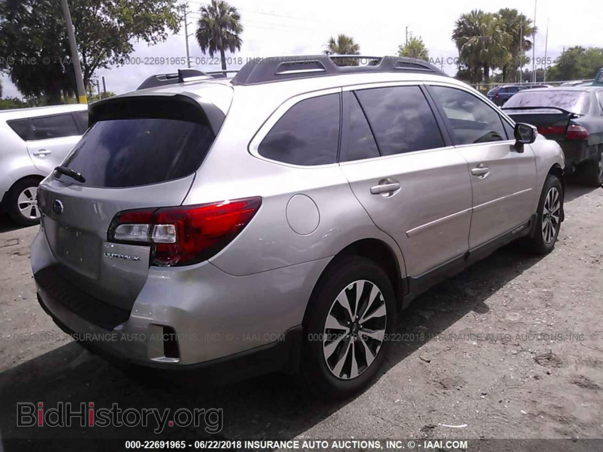 2016 Subaru Outback - VIN: 4S4BSBNC5G3216822 - Фото 4
