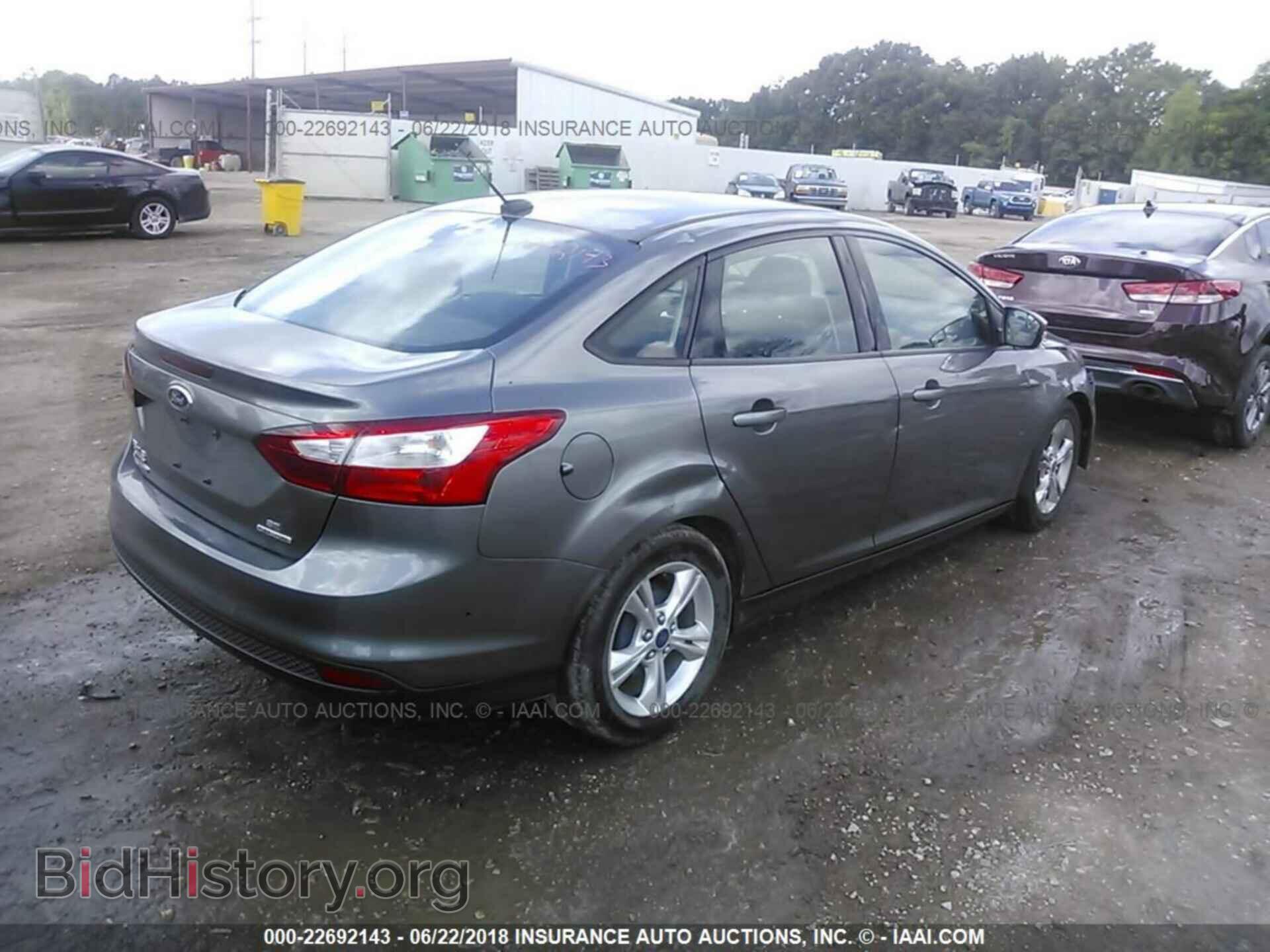 2014 Ford Focus - VIN: 1FADP3F26EL260714 - Фото 4