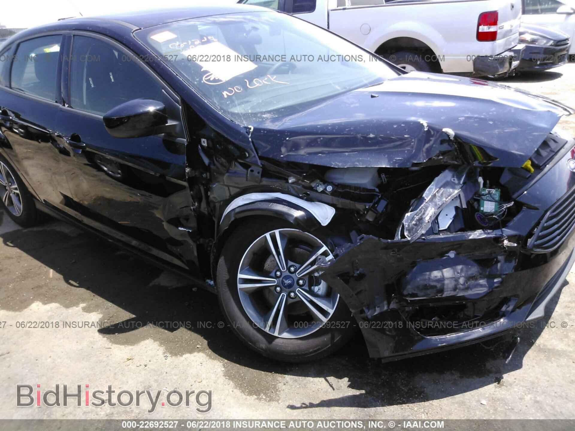 2018 Ford Focus - VIN: 1FADP3FE0JL255173 - Фото 6