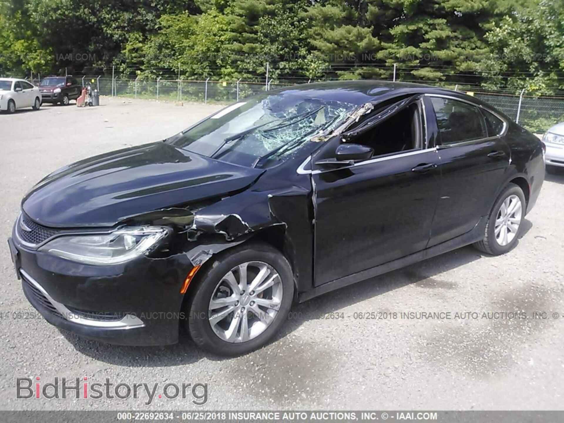 2015 Chrysler 200 - VIN: 1C3CCCAB2FN631113 - Фото 2