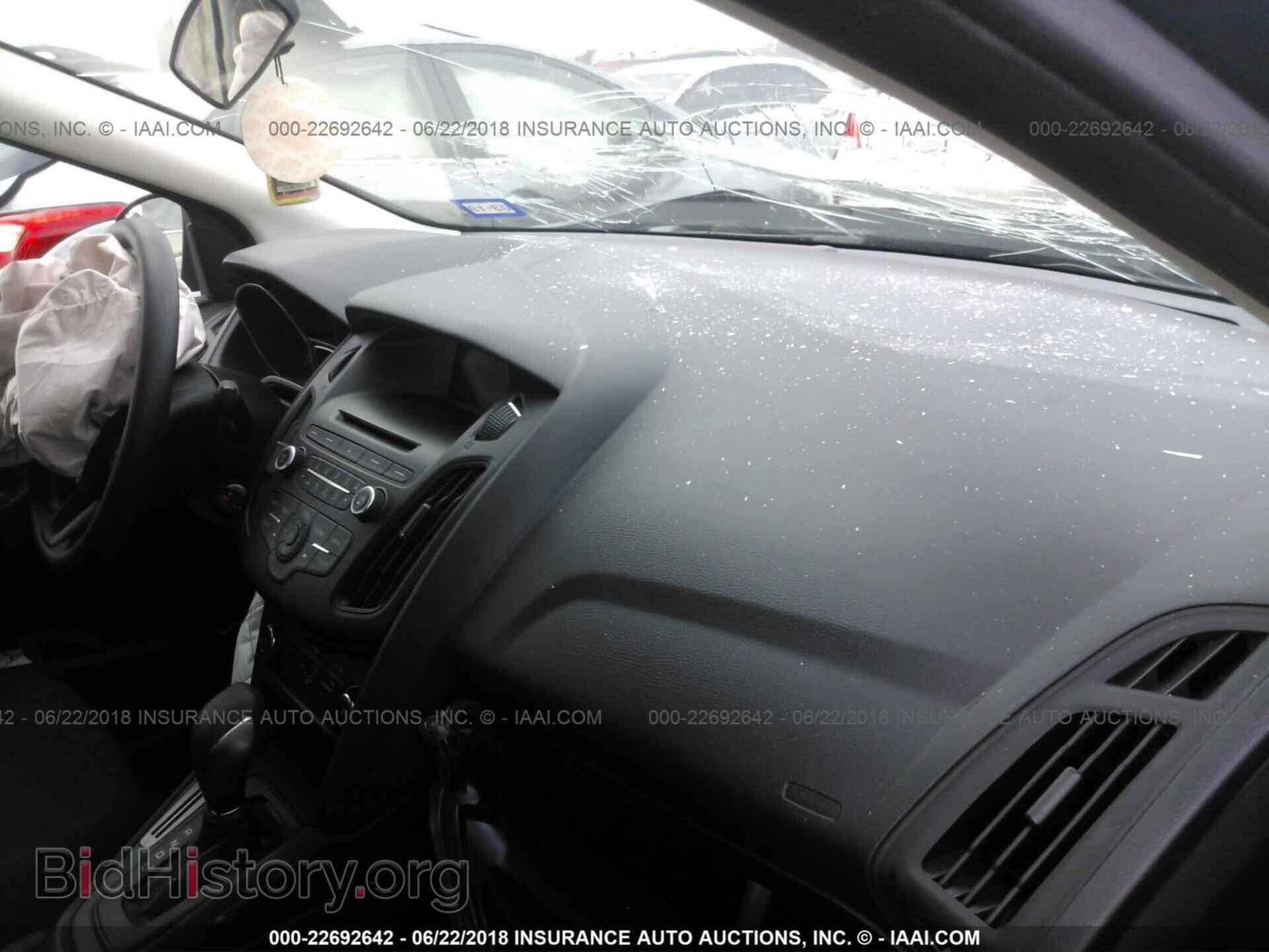2017 Ford Focus - VIN: 1FADP3E29HL210198 - Фото 5