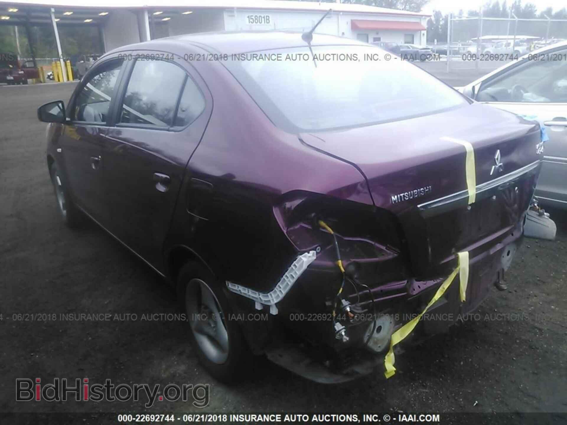 2017 Mitsubishi Mirage - VIN: ML32F3FJ4HHF06135 - Фото 3
