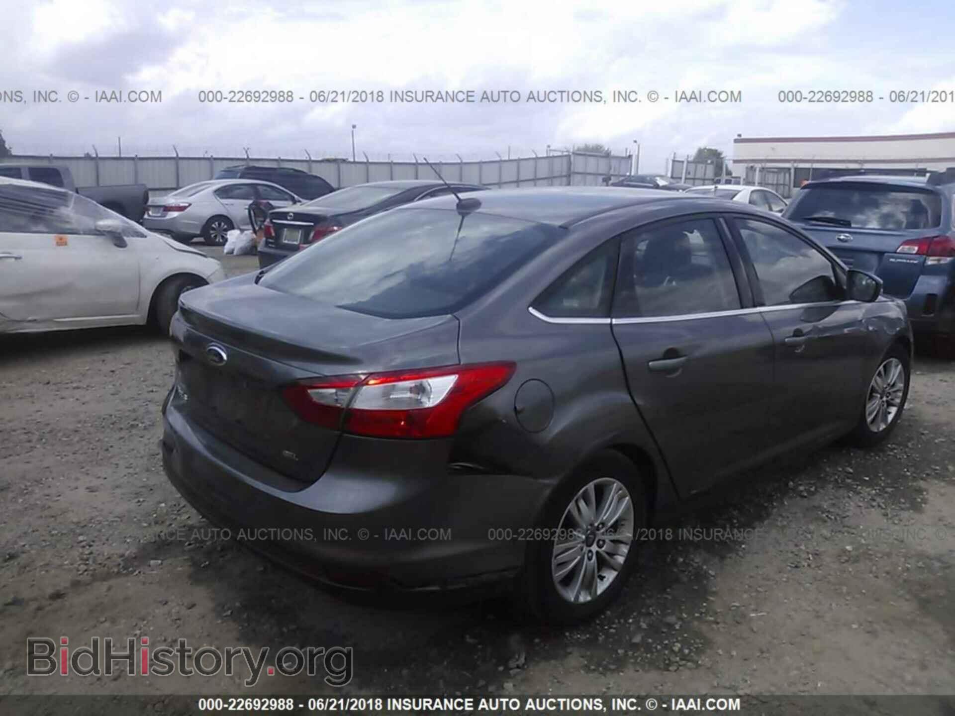 2012 Ford Focus - VIN: 1FAHP3H26CL367869 - Фото 4