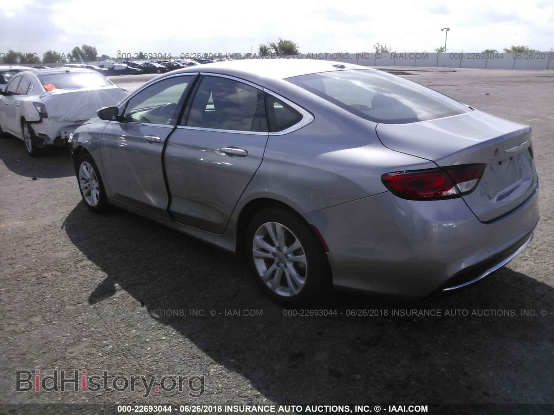 2015 Chrysler 200 - VIN: 1C3CCCAB3FN685634 - Photo 3