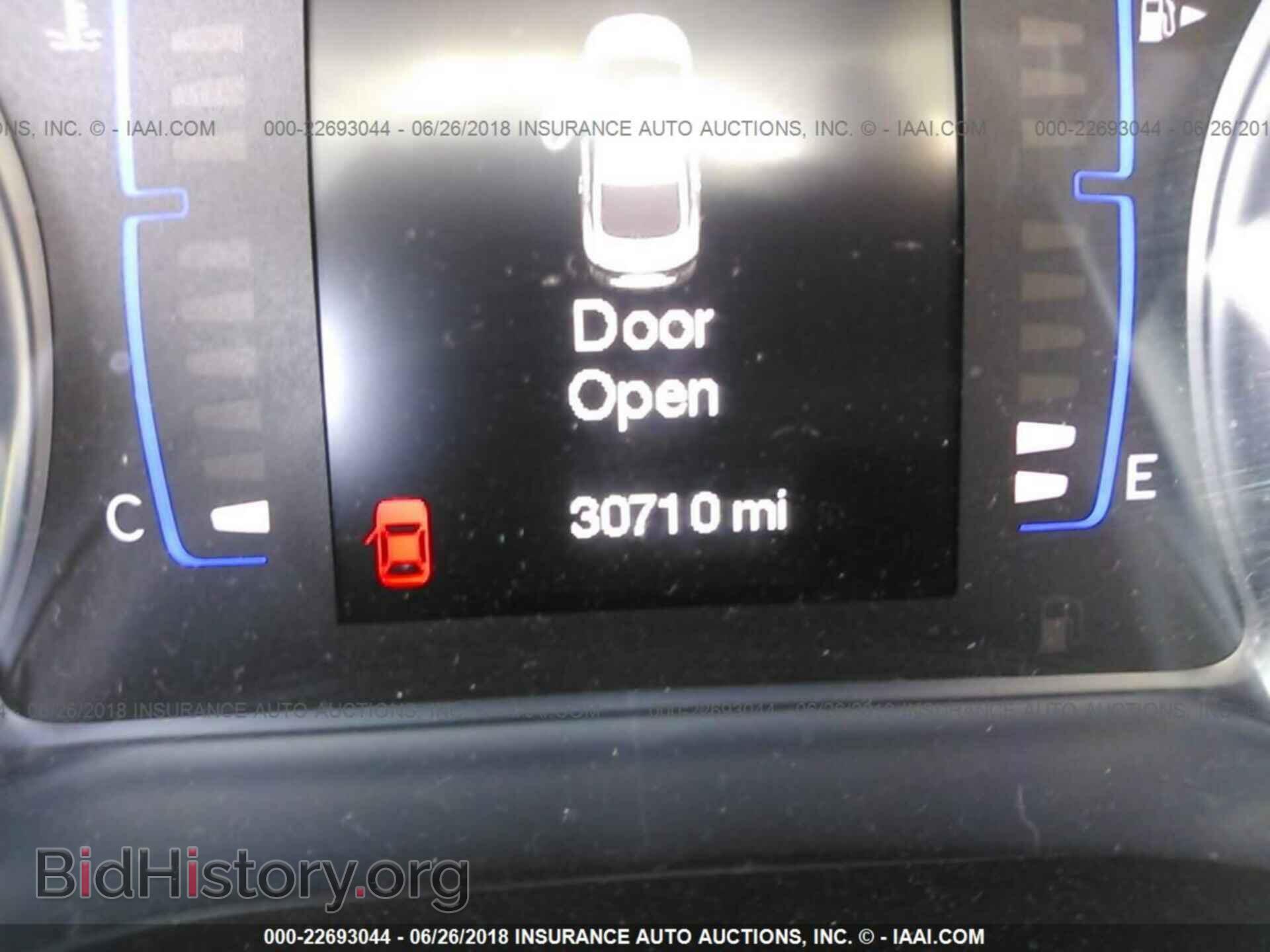 2015 Chrysler 200 - VIN: 1C3CCCAB3FN685634 - Photo 7