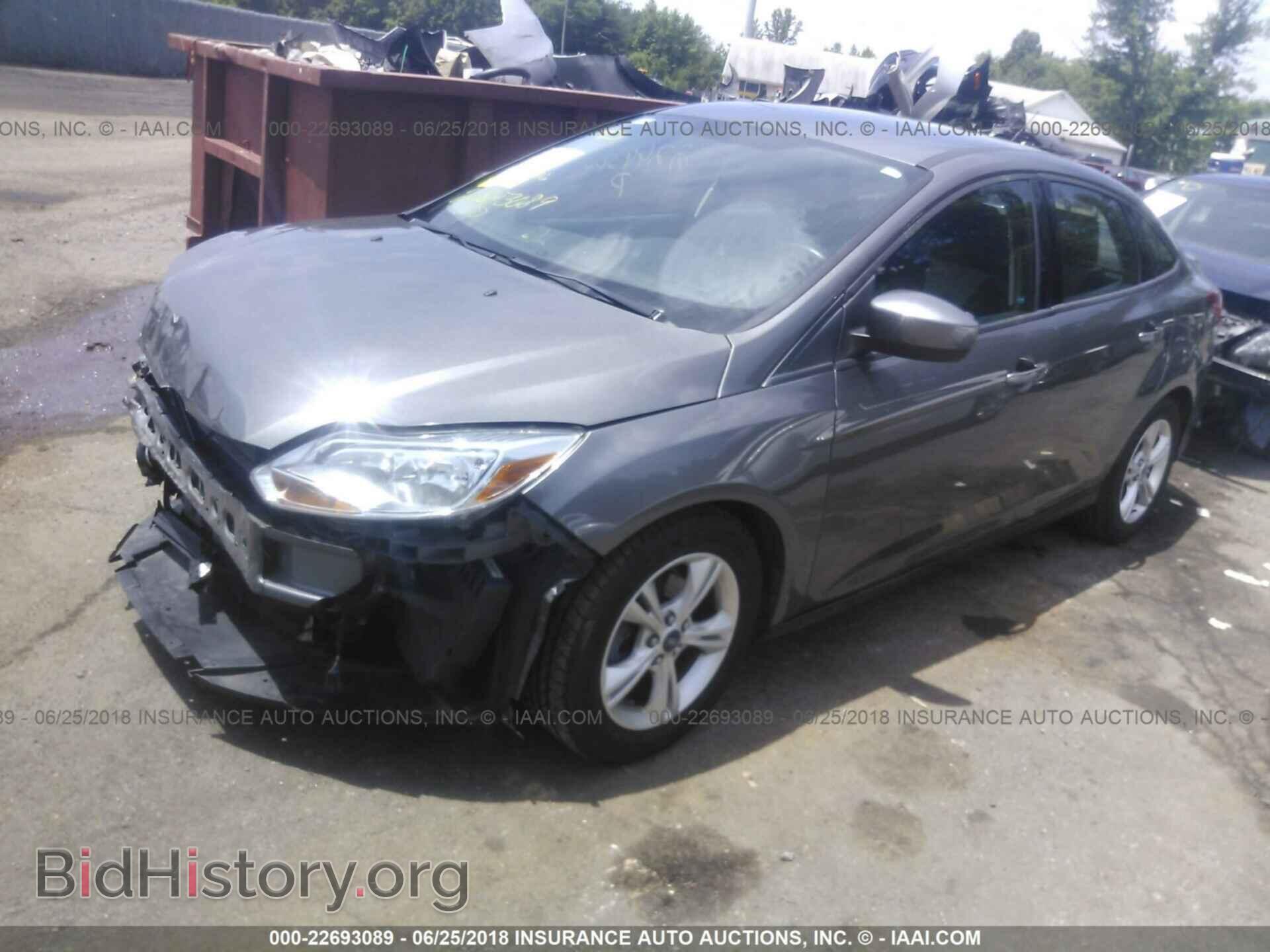 2012 Ford Focus - VIN: 1FAHP3F21CL445056 - Photo 2