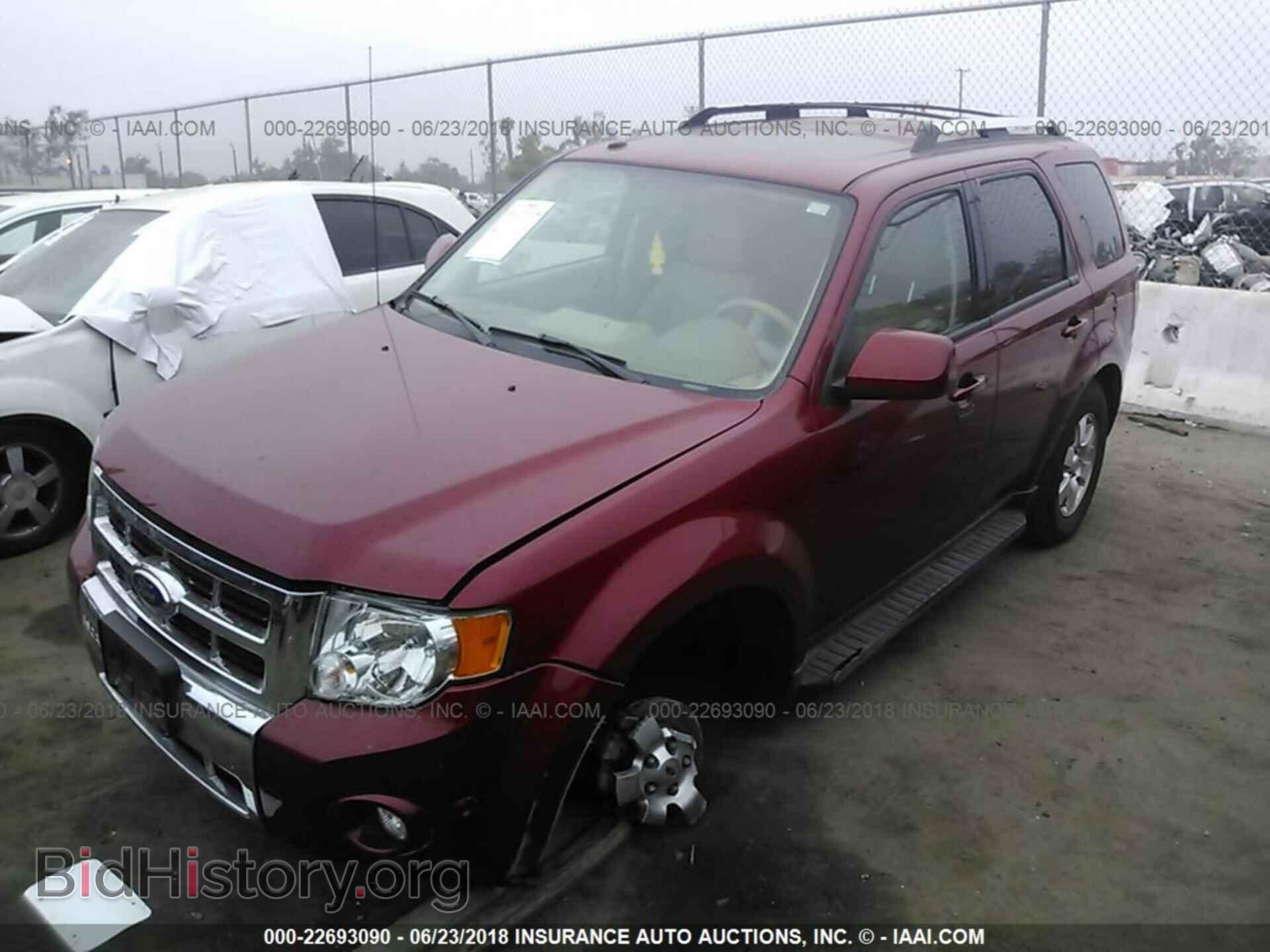 2012 Ford Escape - VIN: 1FMCU0EG3CKB53547 - Фото 2