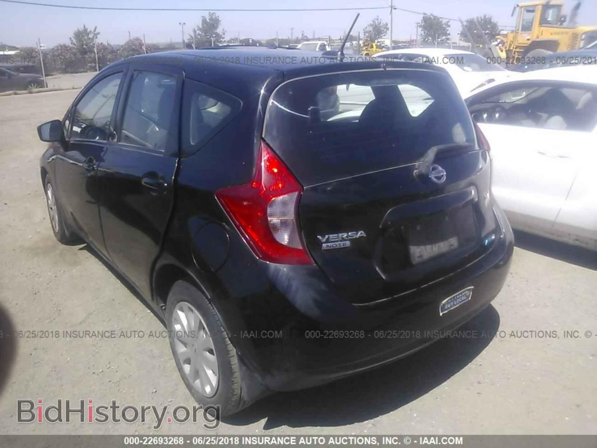 2016 Nissan Versa note - VIN: 3N1CE2CP5GL366930 - Photo 3