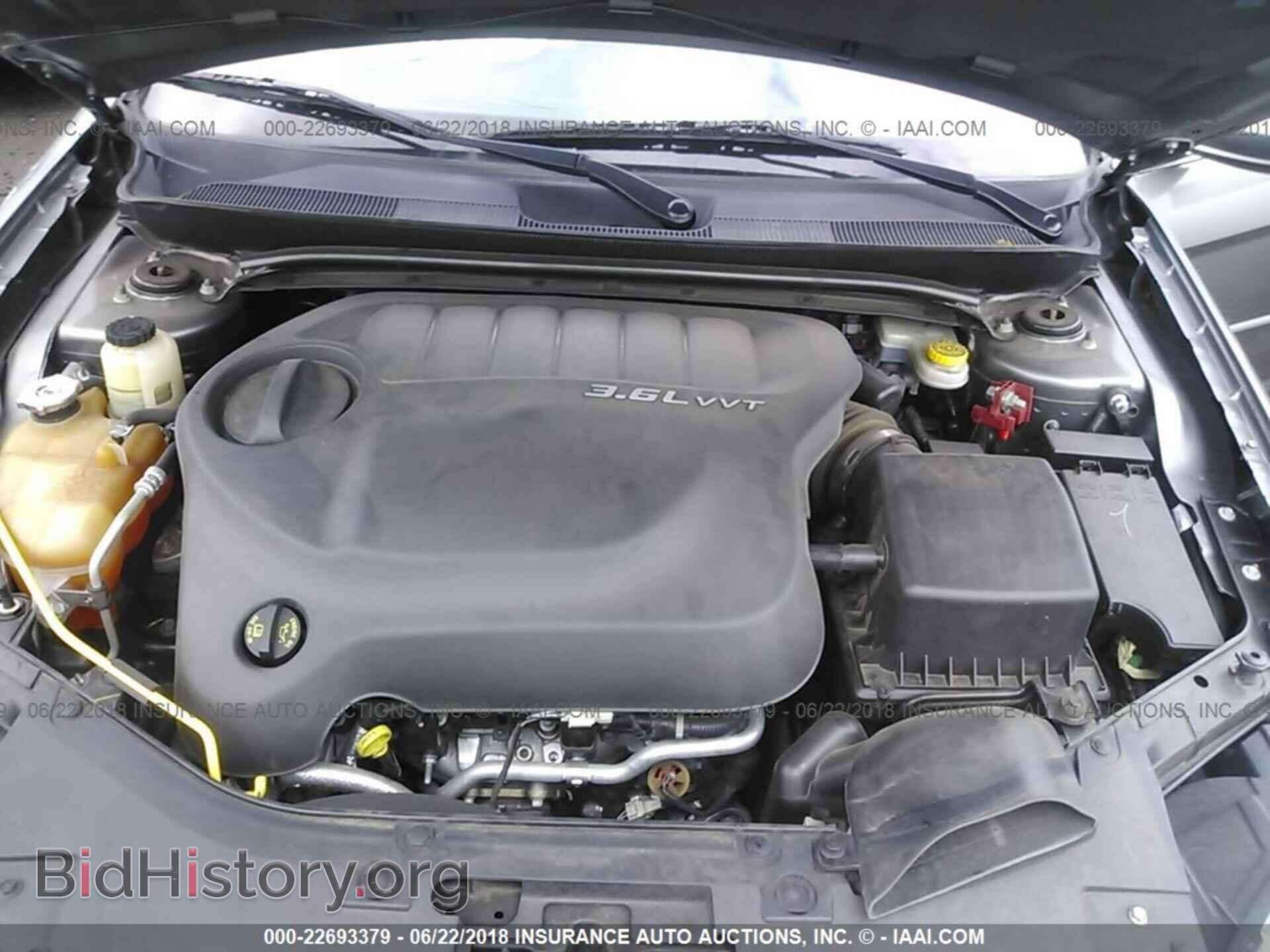 2012 Chrysler 200 - VIN: 1C3CCBBG9CN321704 - Photo 10