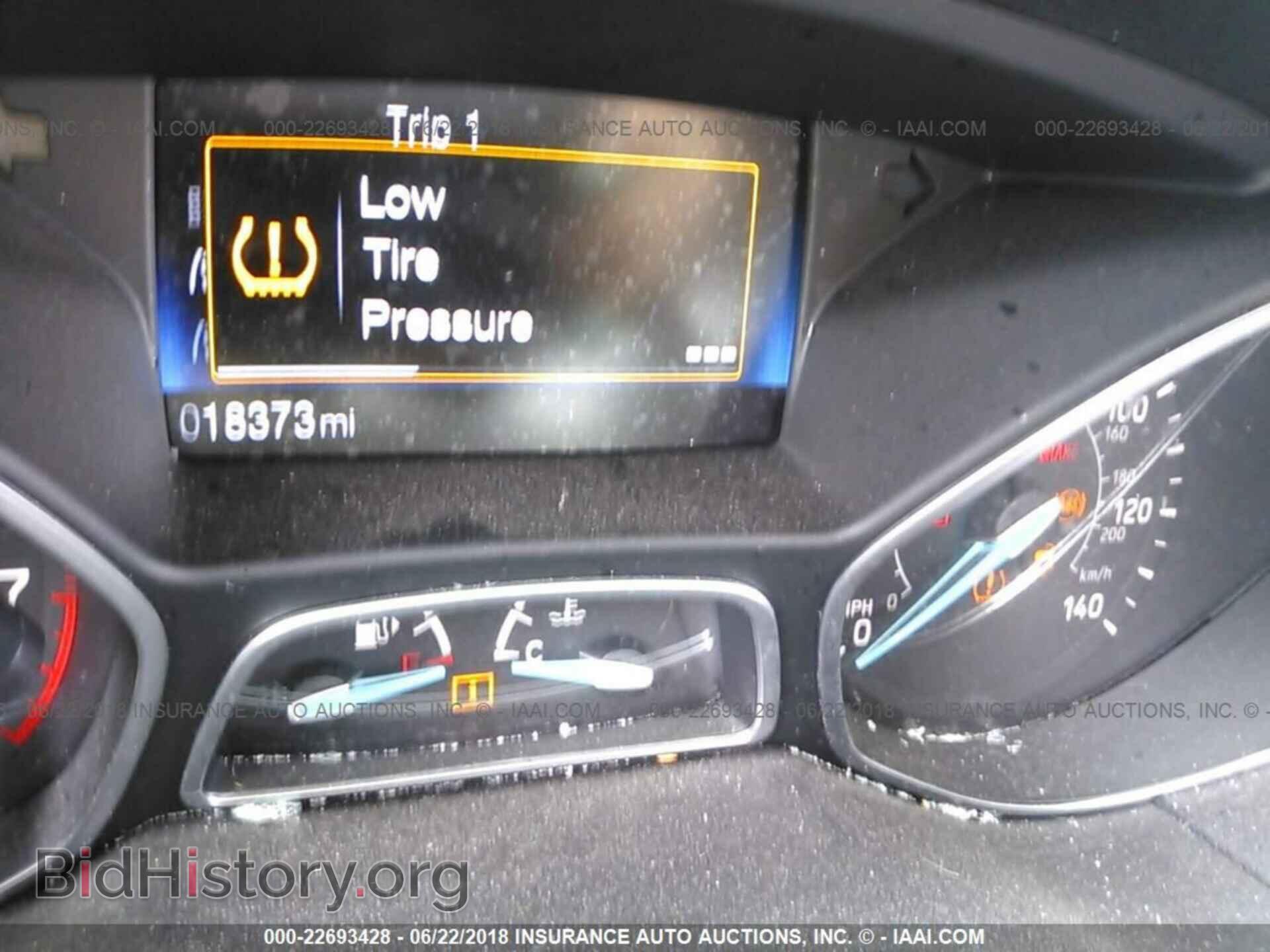 2017 Ford Focus - VIN: 1FADP3E23HL344558 - Photo 7