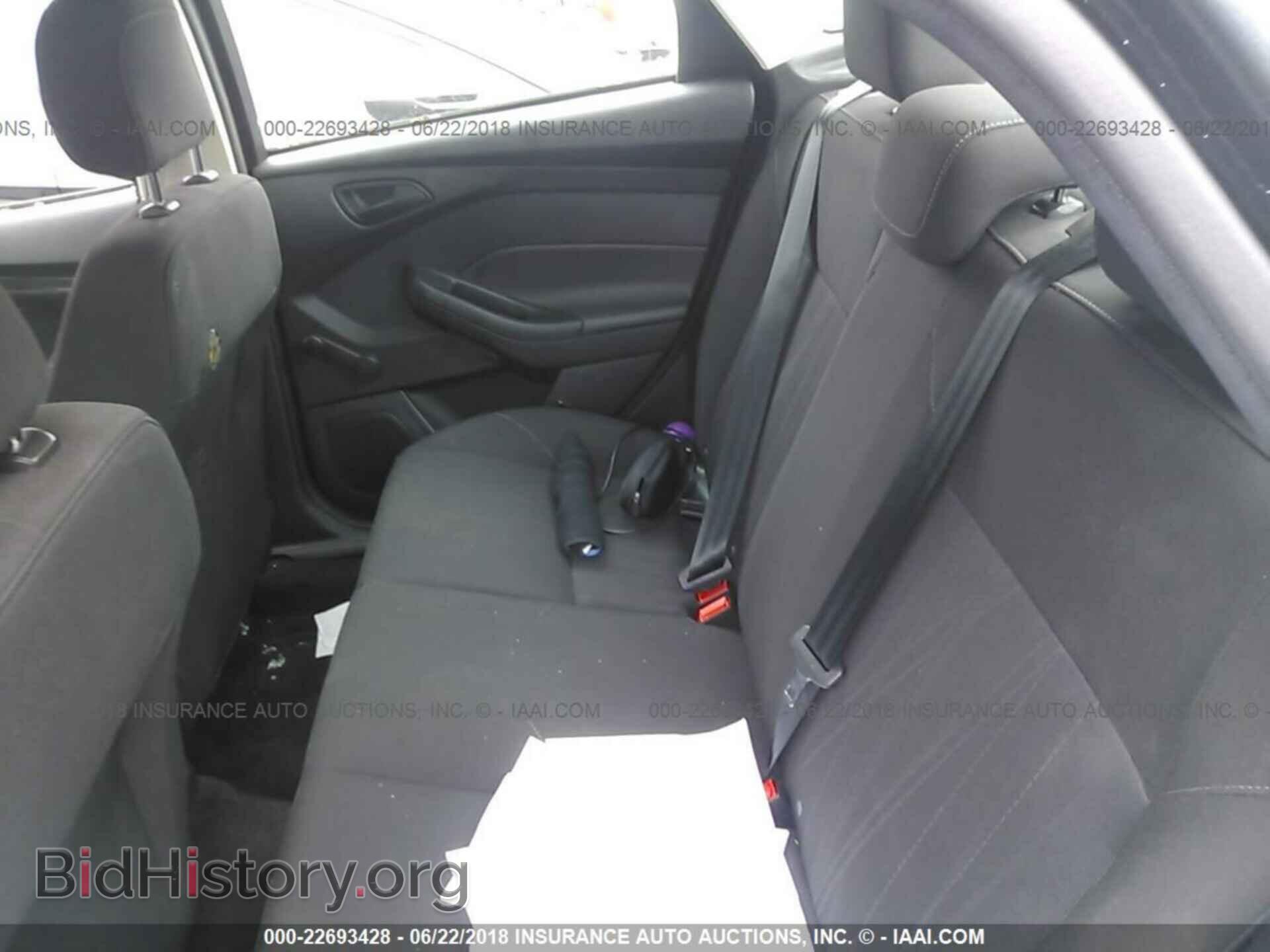 2017 Ford Focus - VIN: 1FADP3E23HL344558 - Photo 8