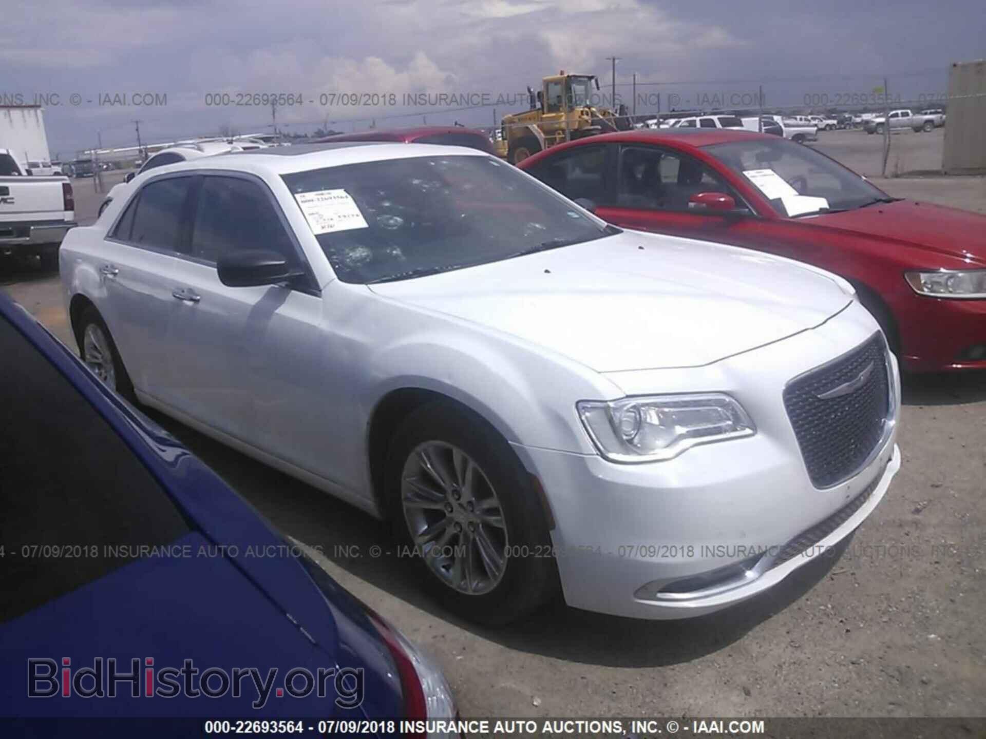 Photo 2C3CCAEG4GH294772 - Chrysler 300c 2016