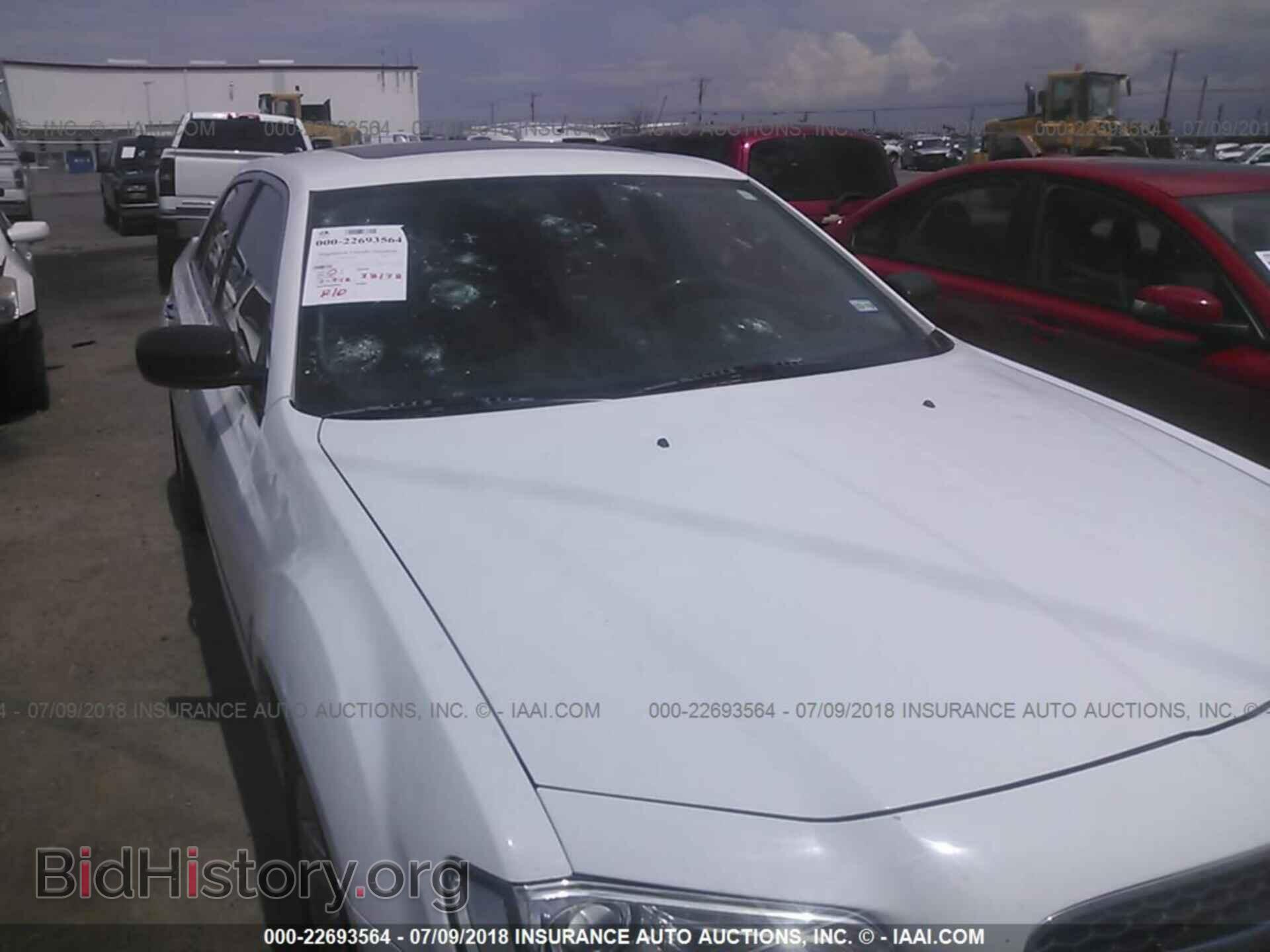 2016 Chrysler 300c - VIN: 2C3CCAEG4GH294772 - Фото 6