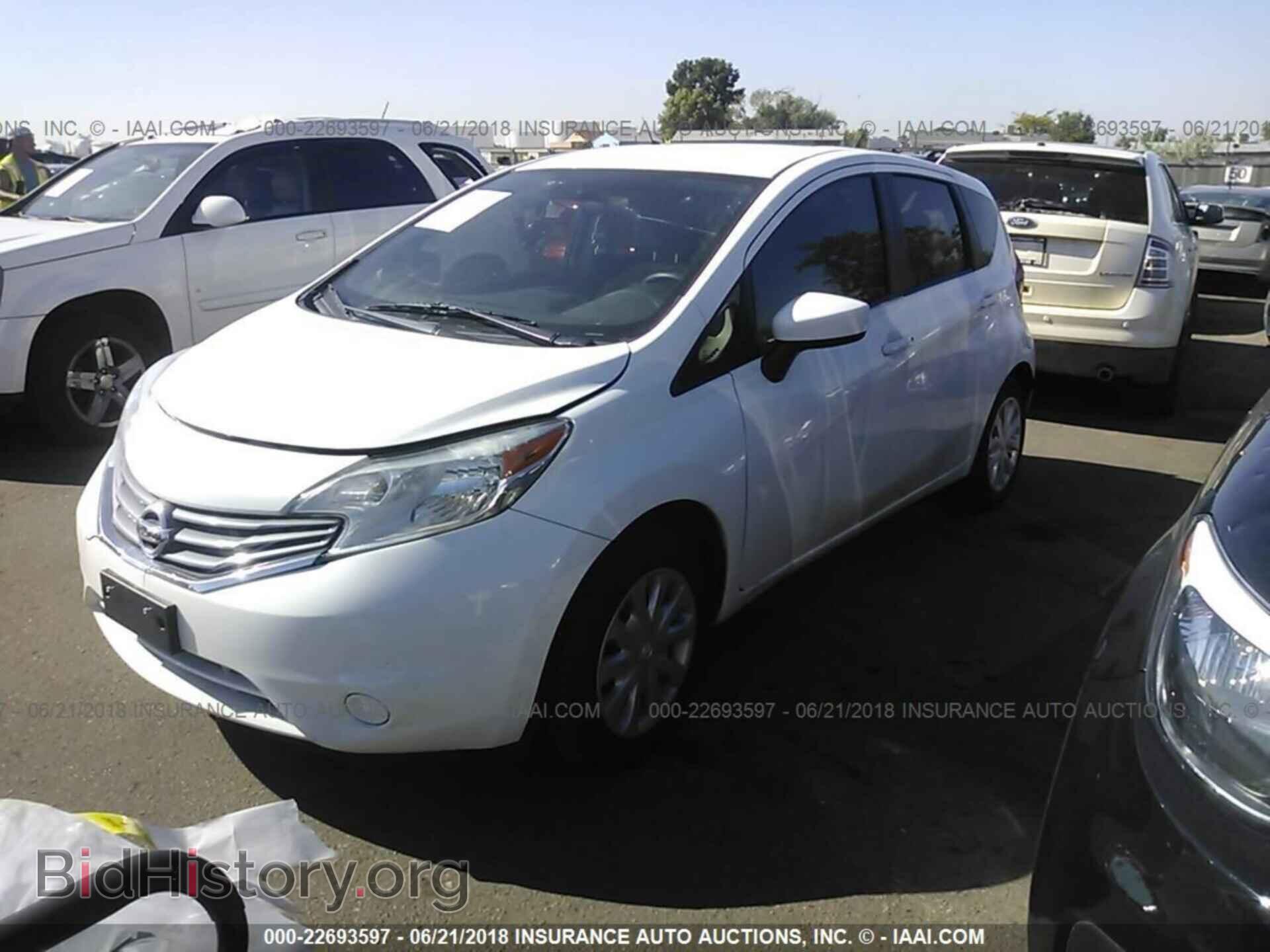 2015 Nissan Versa note - VIN: 3N1CE2CPXFL413593 - Photo 2