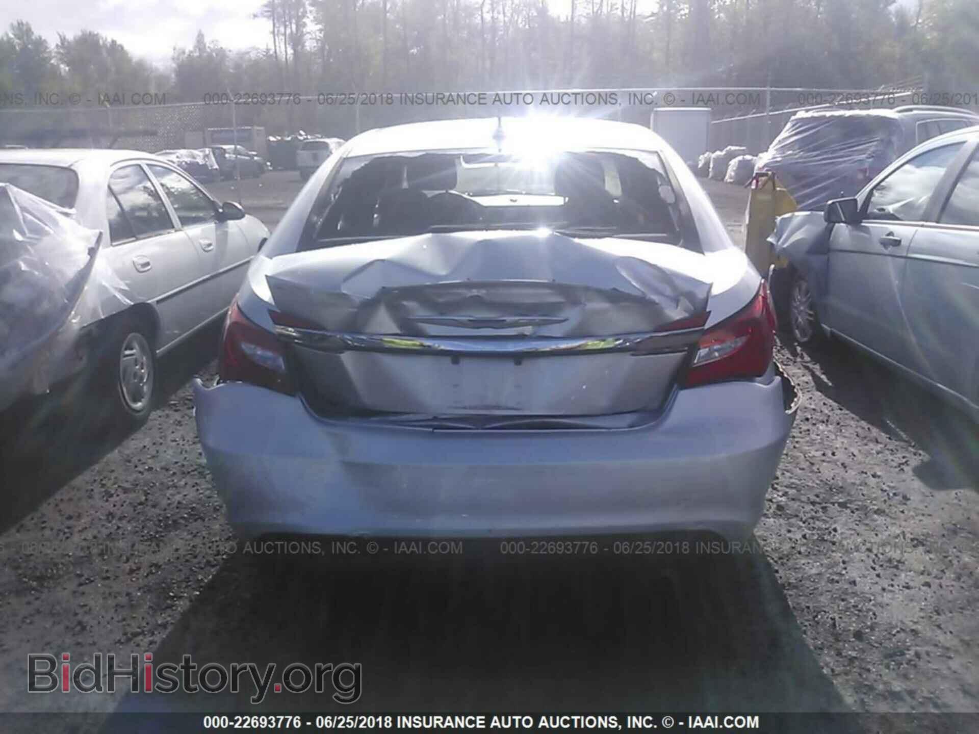 2011 Chrysler 200 - VIN: 1C3BC4FBXBN558013 - Фото 6