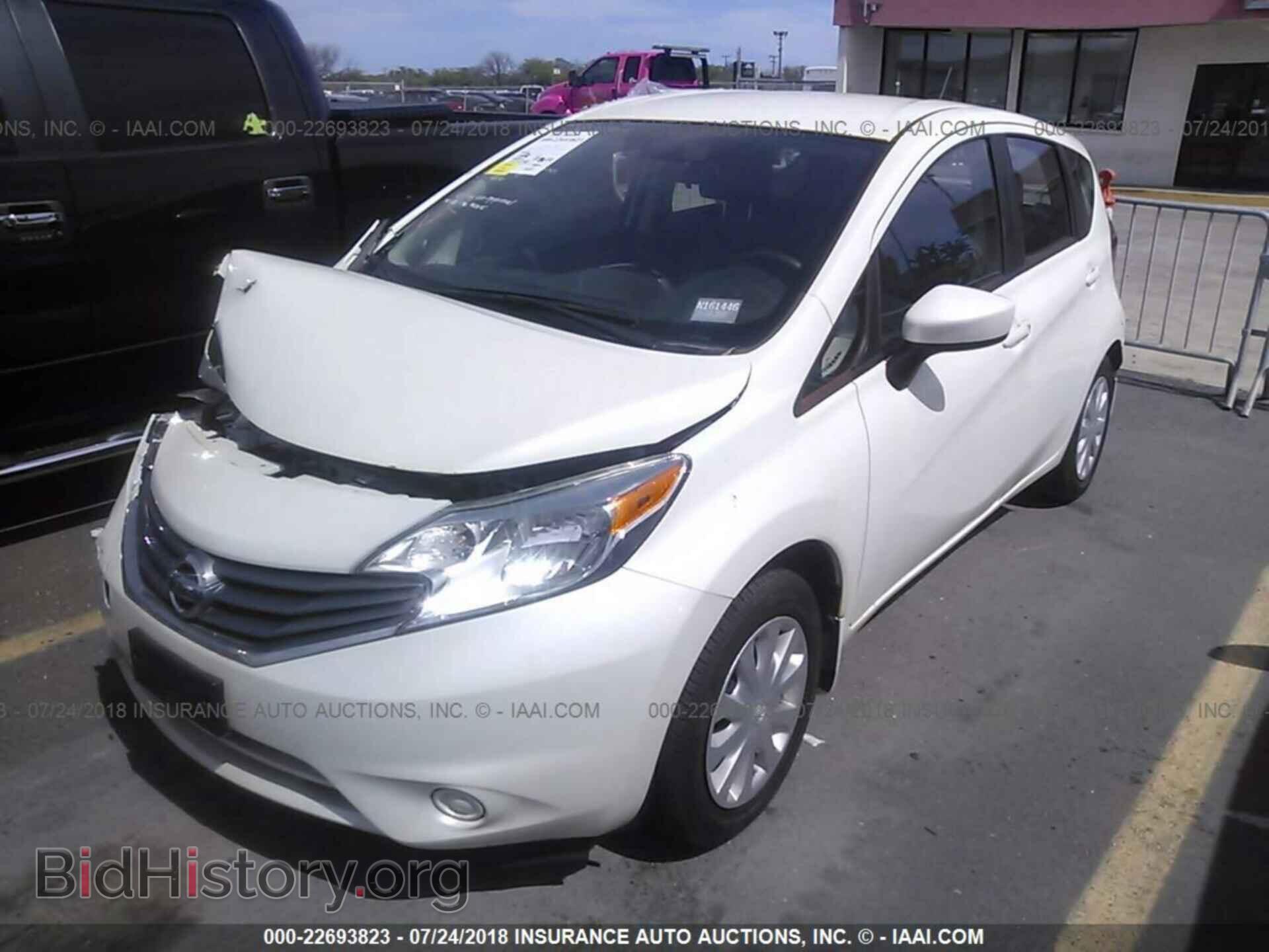 2016 Nissan Versa note - VIN: 3N1CE2CP0GL399754 - Фото 2