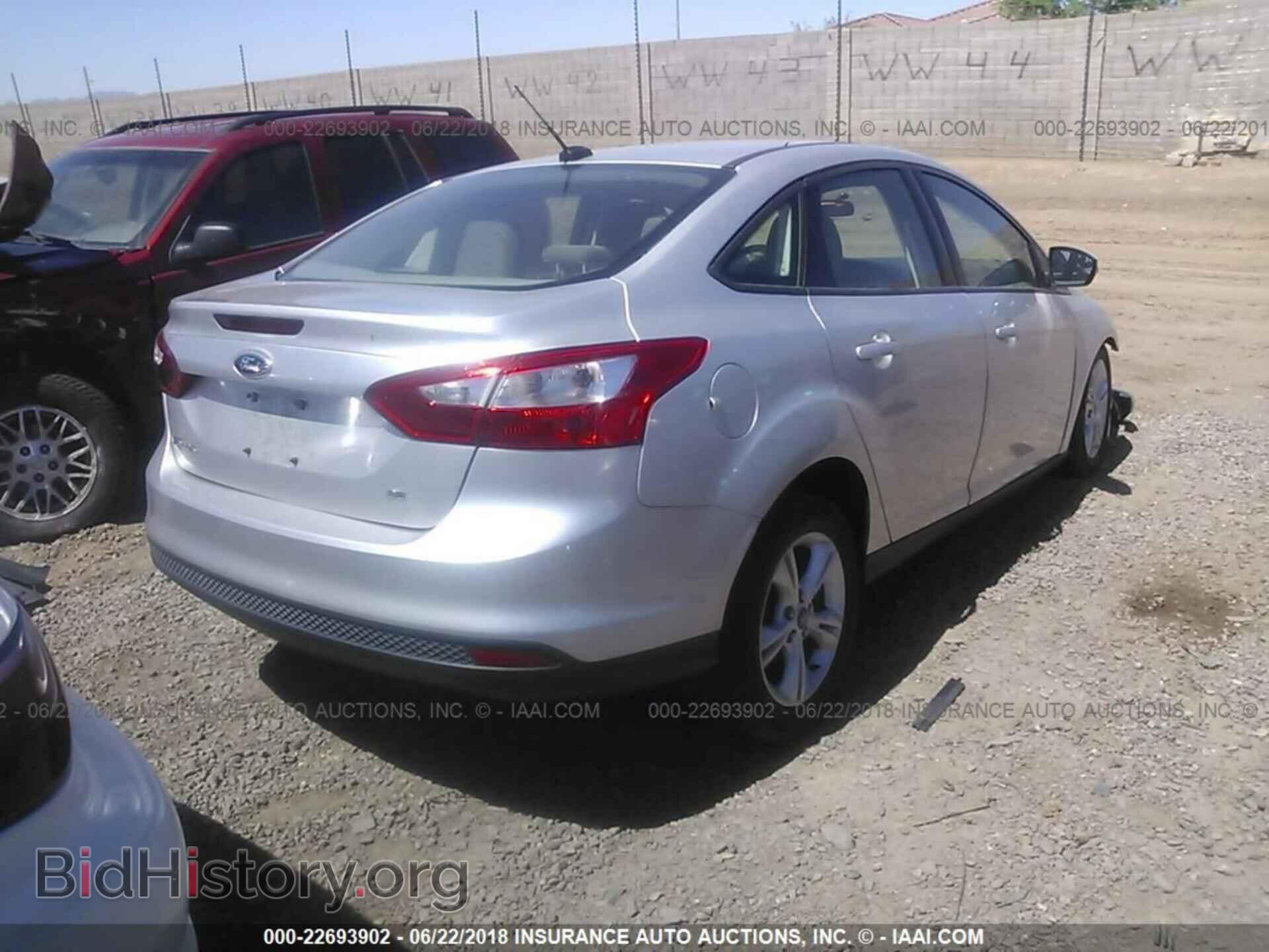 2014 Ford Focus - VIN: 1FADP3F26EL403600 - Фото 4