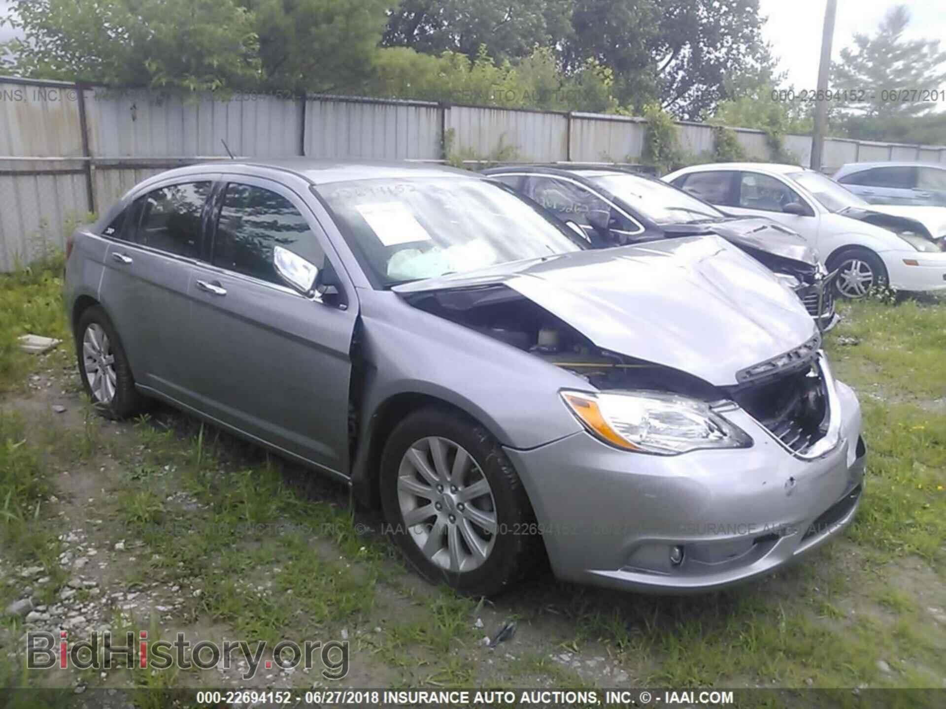 Photo 1C3CCBCG6DN602326 - Chrysler 200 2013